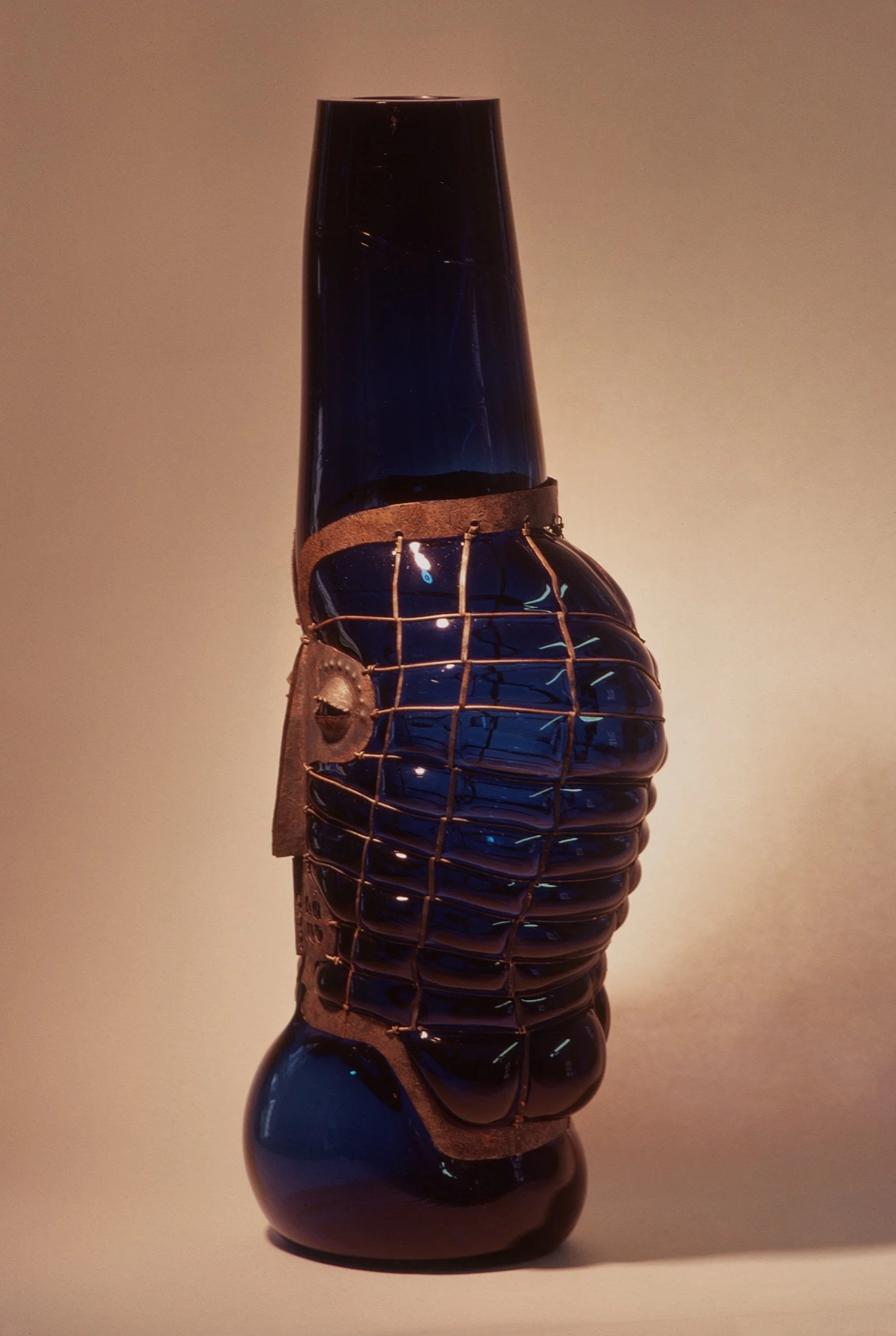 DAS0851-Don-Shepherd-artist-designer-glass-copper-masks-heads-sculpture-Head-Vase-1980.jpg