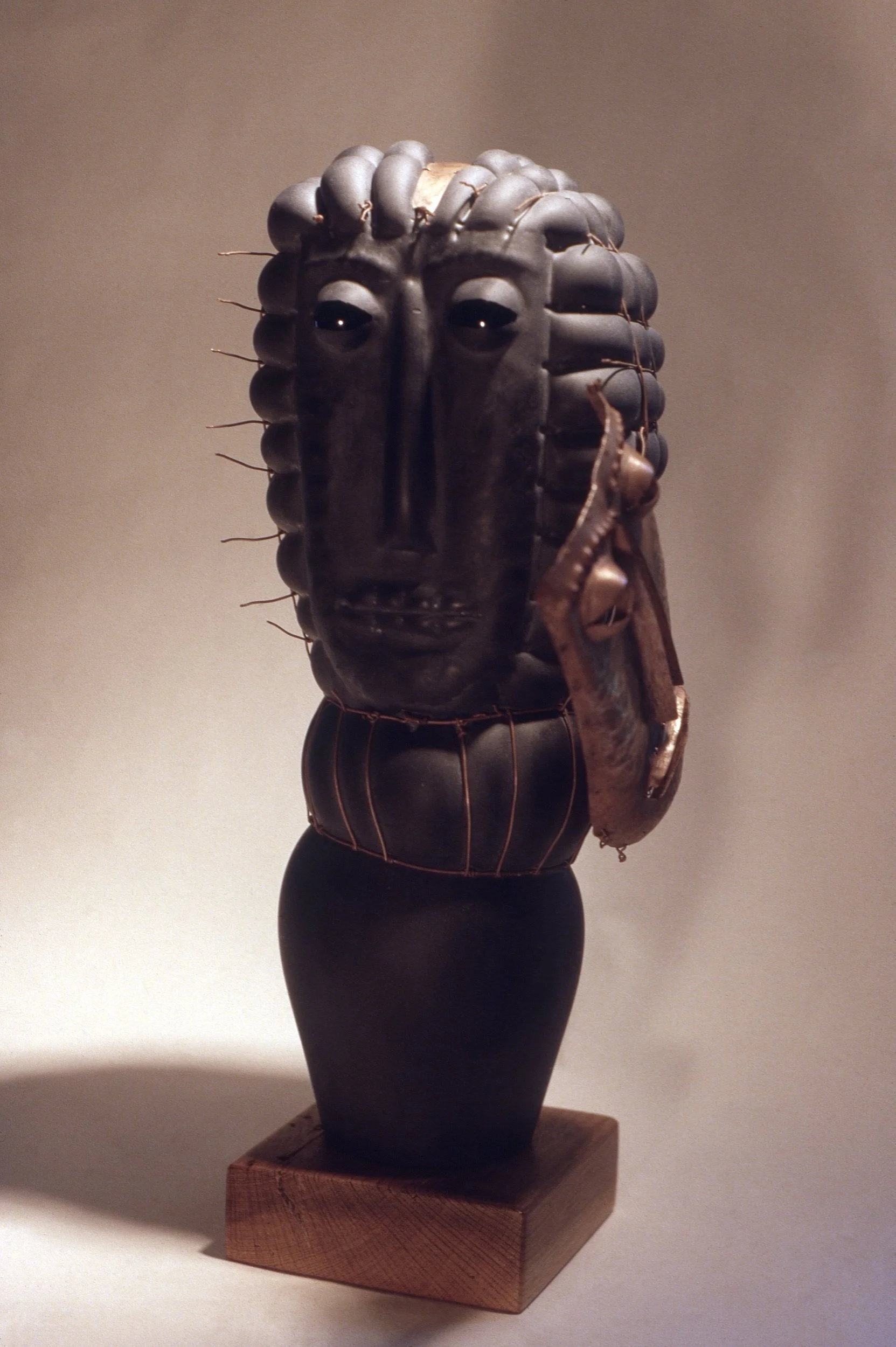 DAS0664-Don-Shepherd-artist-designer-glass-copper-masks-heads-sculpture-1981.jpg