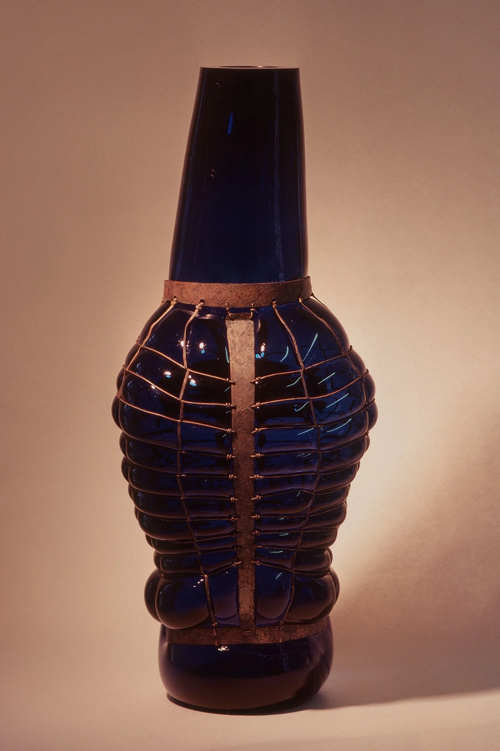 DAS0852-Don-Shepherd-artist-designer-glass-copper-masks-heads-sculpture-Head-Vase-1980.jpg