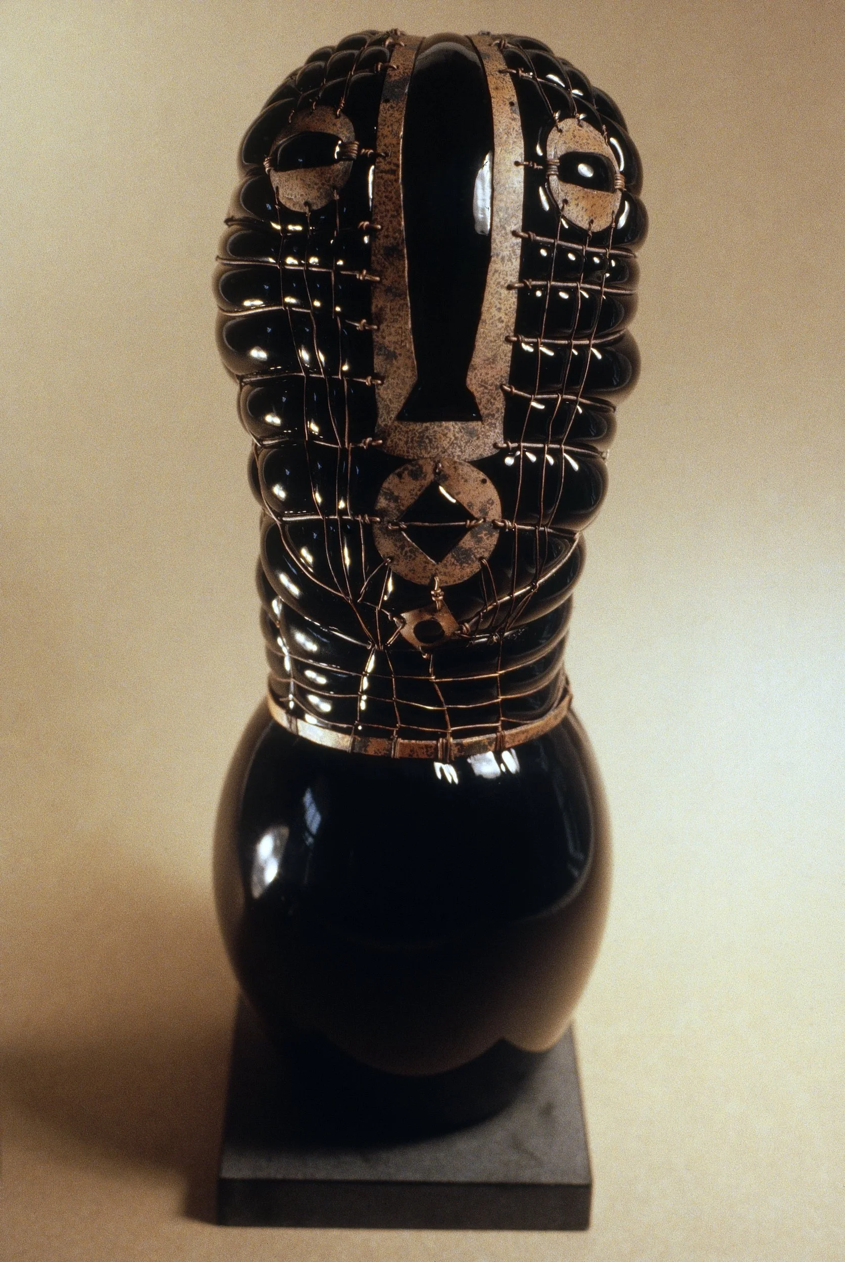 DAS0655-Don-Shepherd-artist-designer-glass-copper-masks-heads-sculpture-1981.jpg