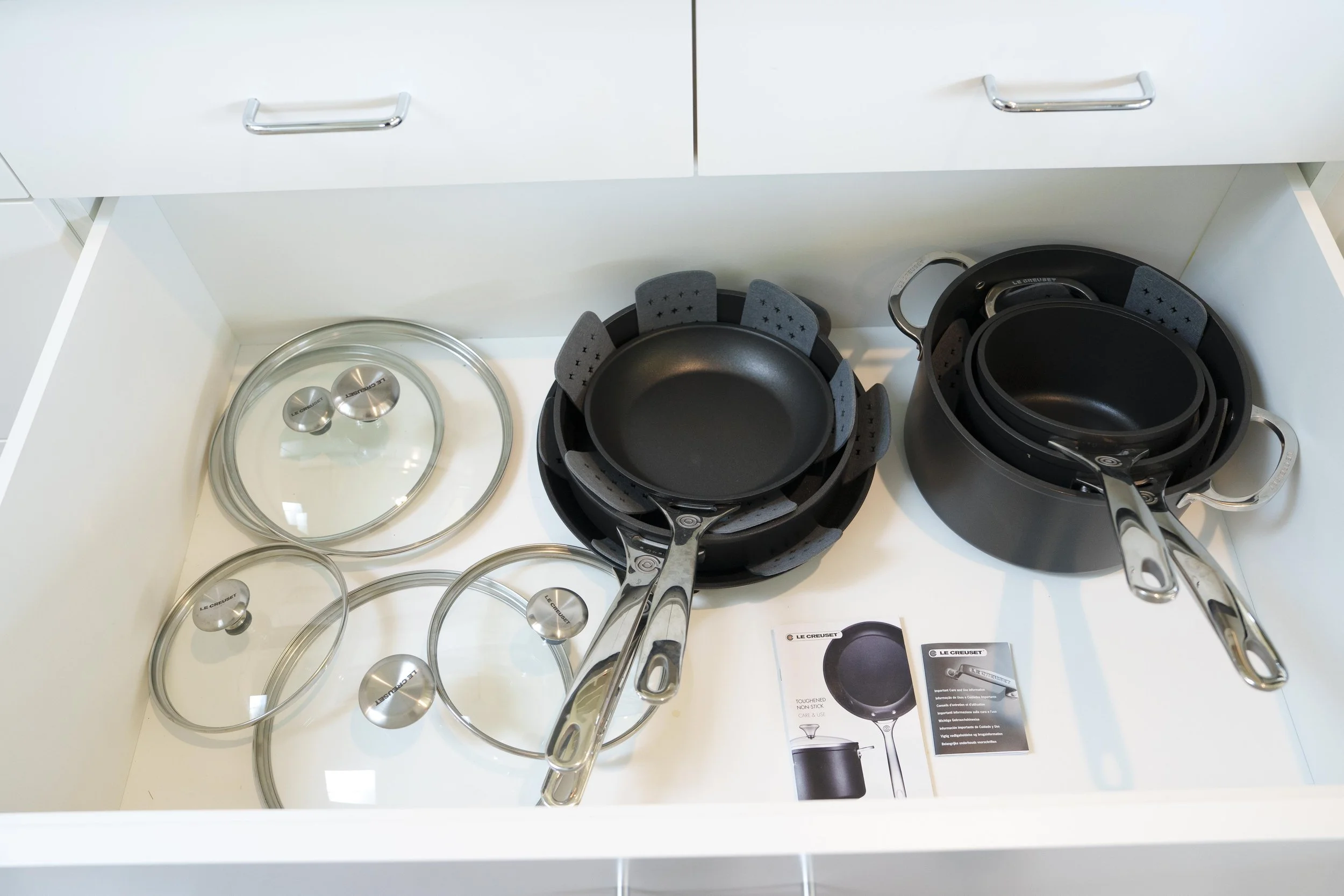 LeCruesetCookware1.jpg