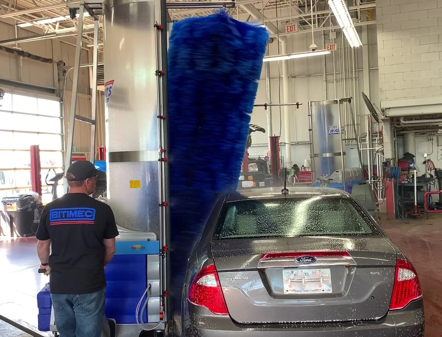 Car Washing Solution — WashBots Canada