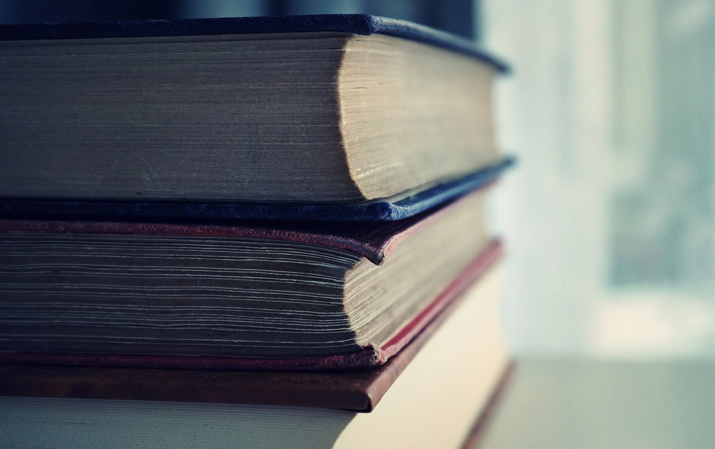 books-macro-stacked-1383379.jpg