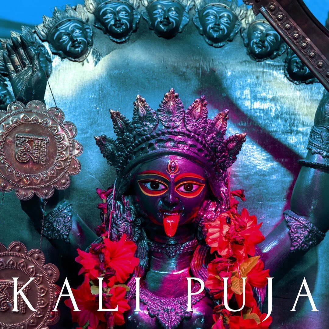 🌺 K A L I 🖤 P U J A 🌺
Today is Kali Puja, in honor of the beautiful Dark Mother, Kali. I&rsquo;ve come to see her as the anti-spiritual-bypassing deity. She is the one who sits with you in the dark. 
. 
I was really impacted  by @julianmarcwalker 