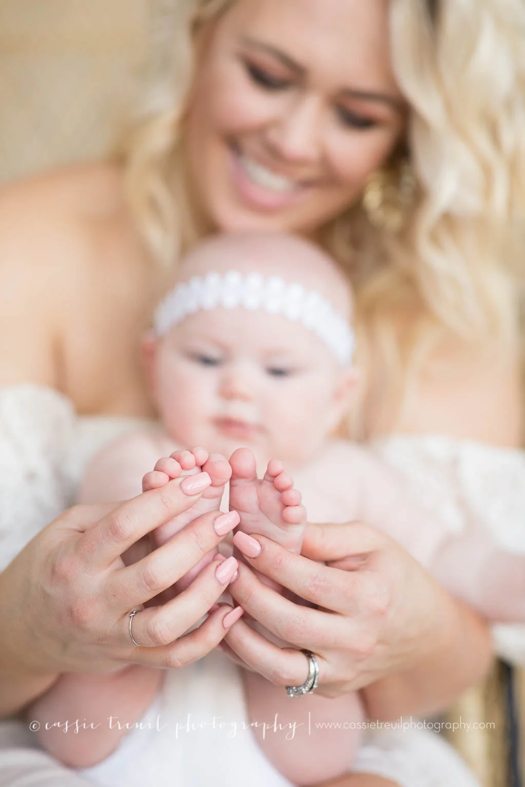 in-studio | Motherhood Sessions