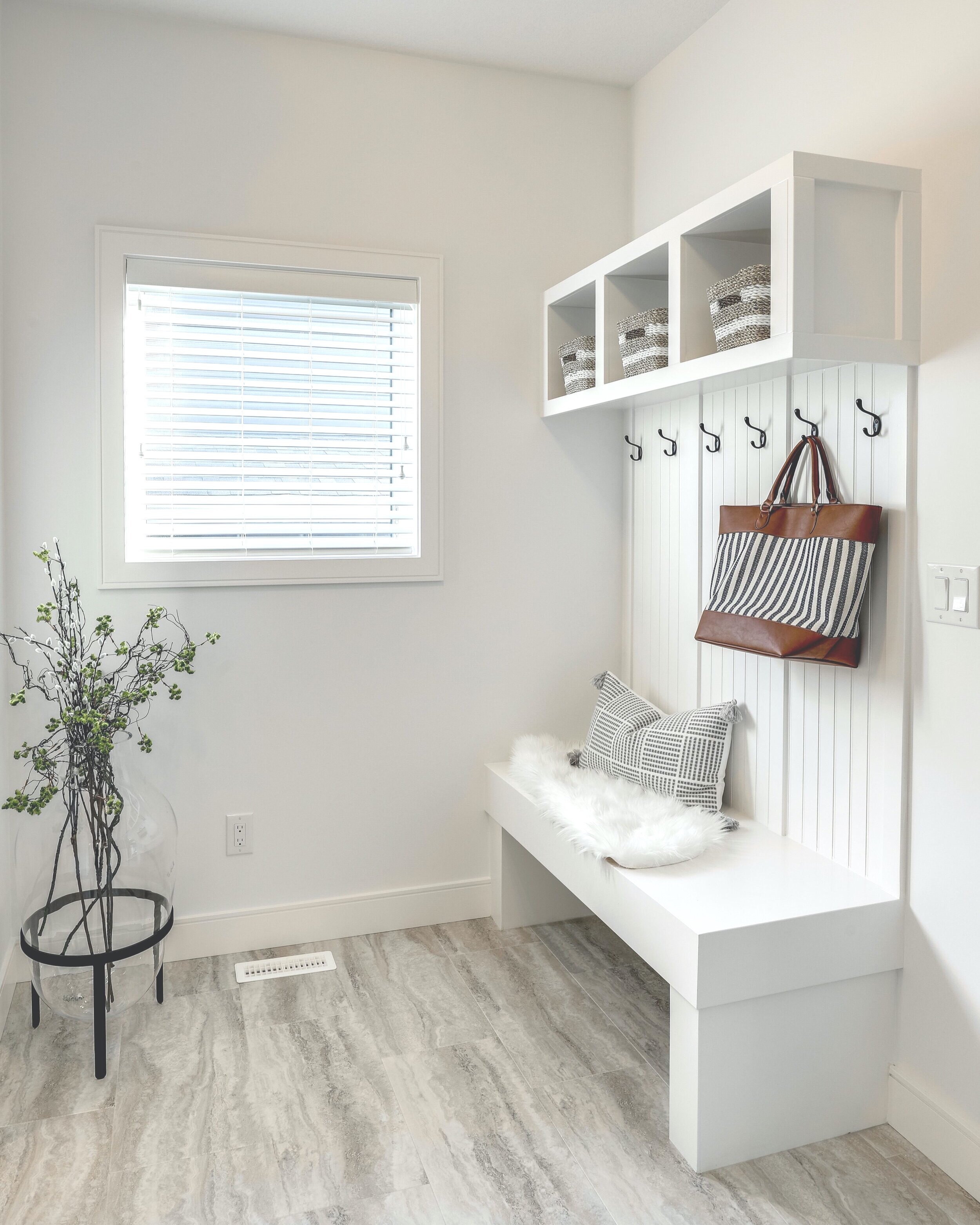 How To Organize The Entryway