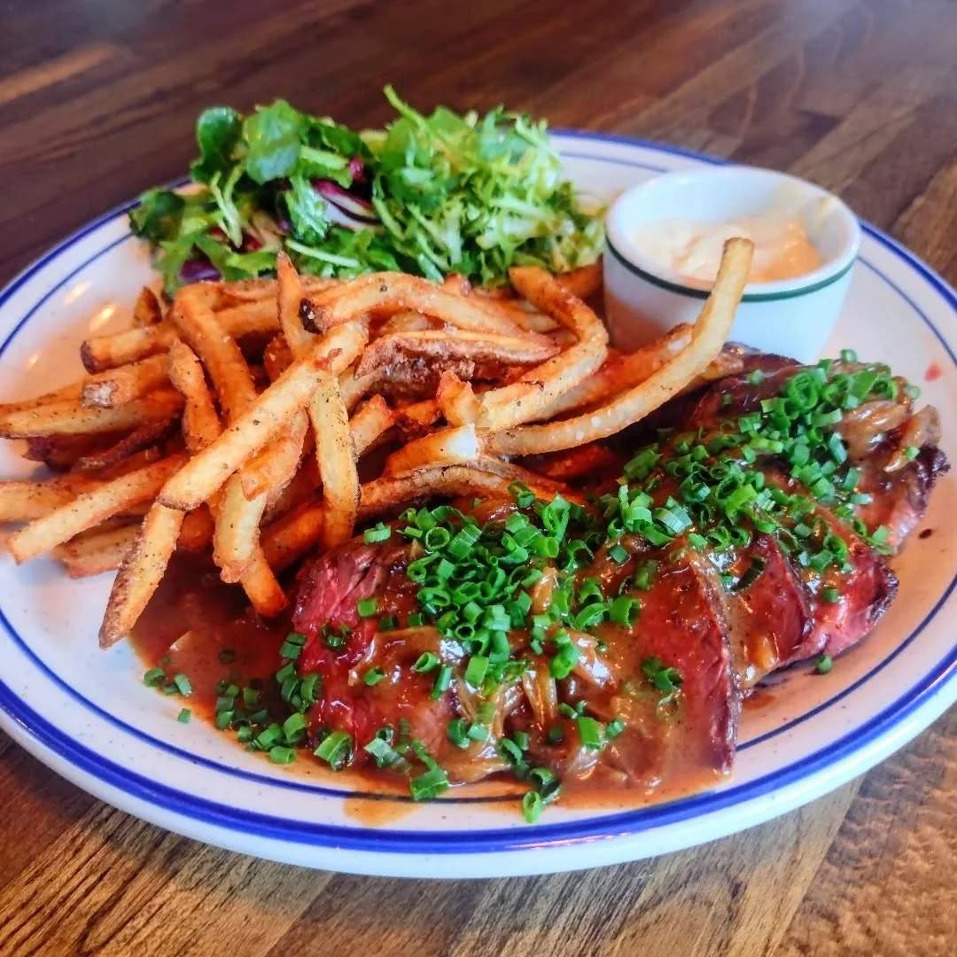 The French love steak frites and so do we π«π·
You only need a little trip to Belmont to enjoy this savory plate, Wed-Sat from 5-10pm.
#charlottesvilleva #steakfrites