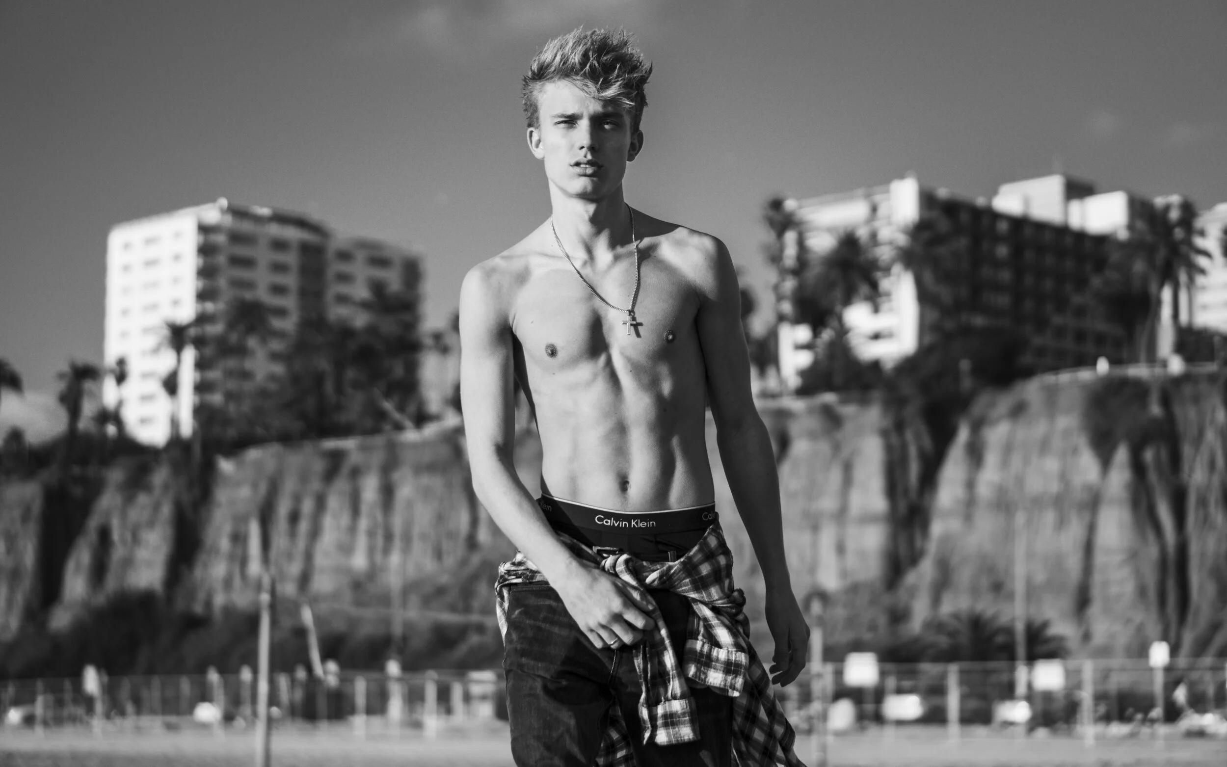 Brett HQ-25 BW.JPG