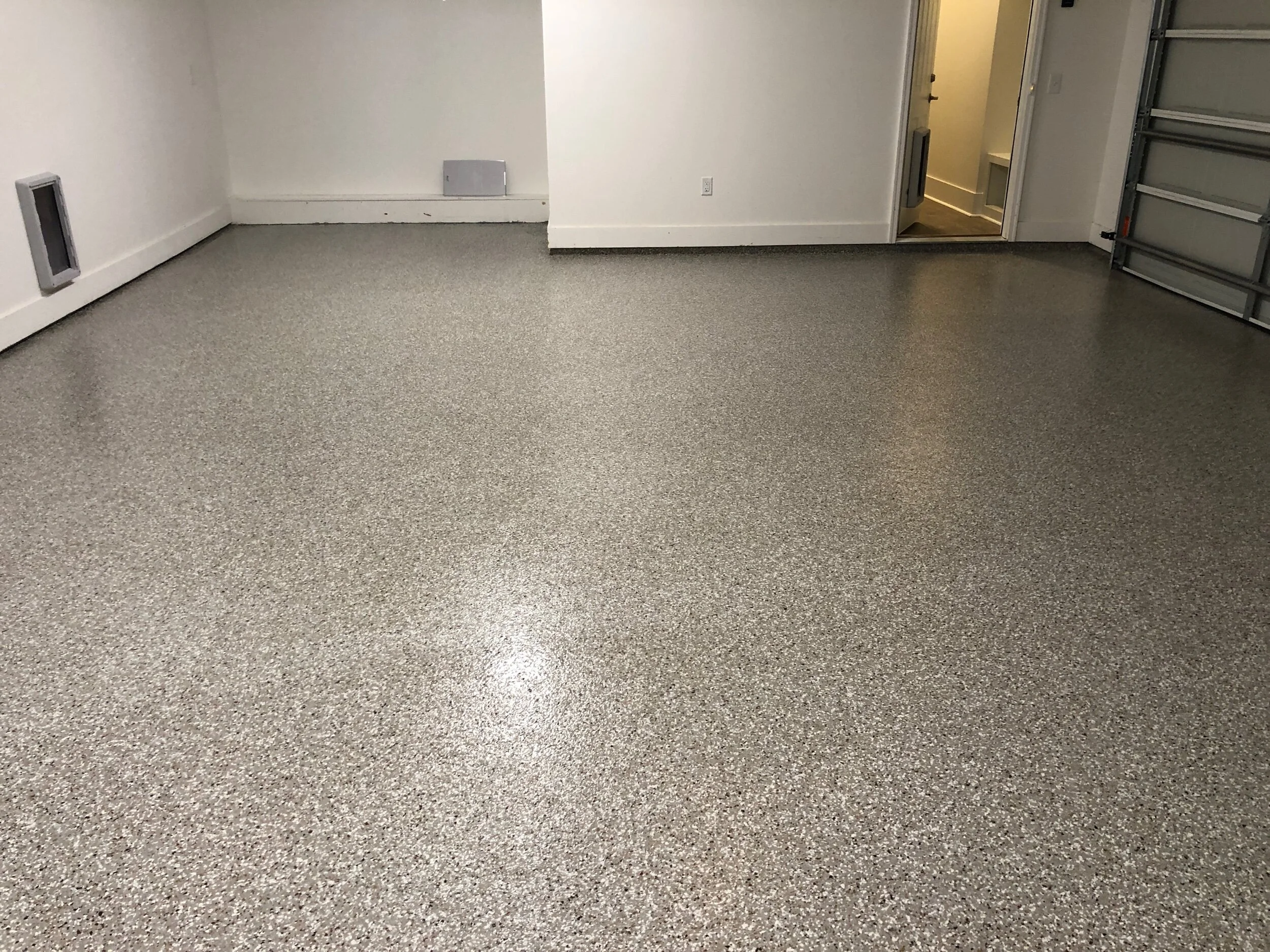 How to fix a dusty garage floor with Epoxy. 