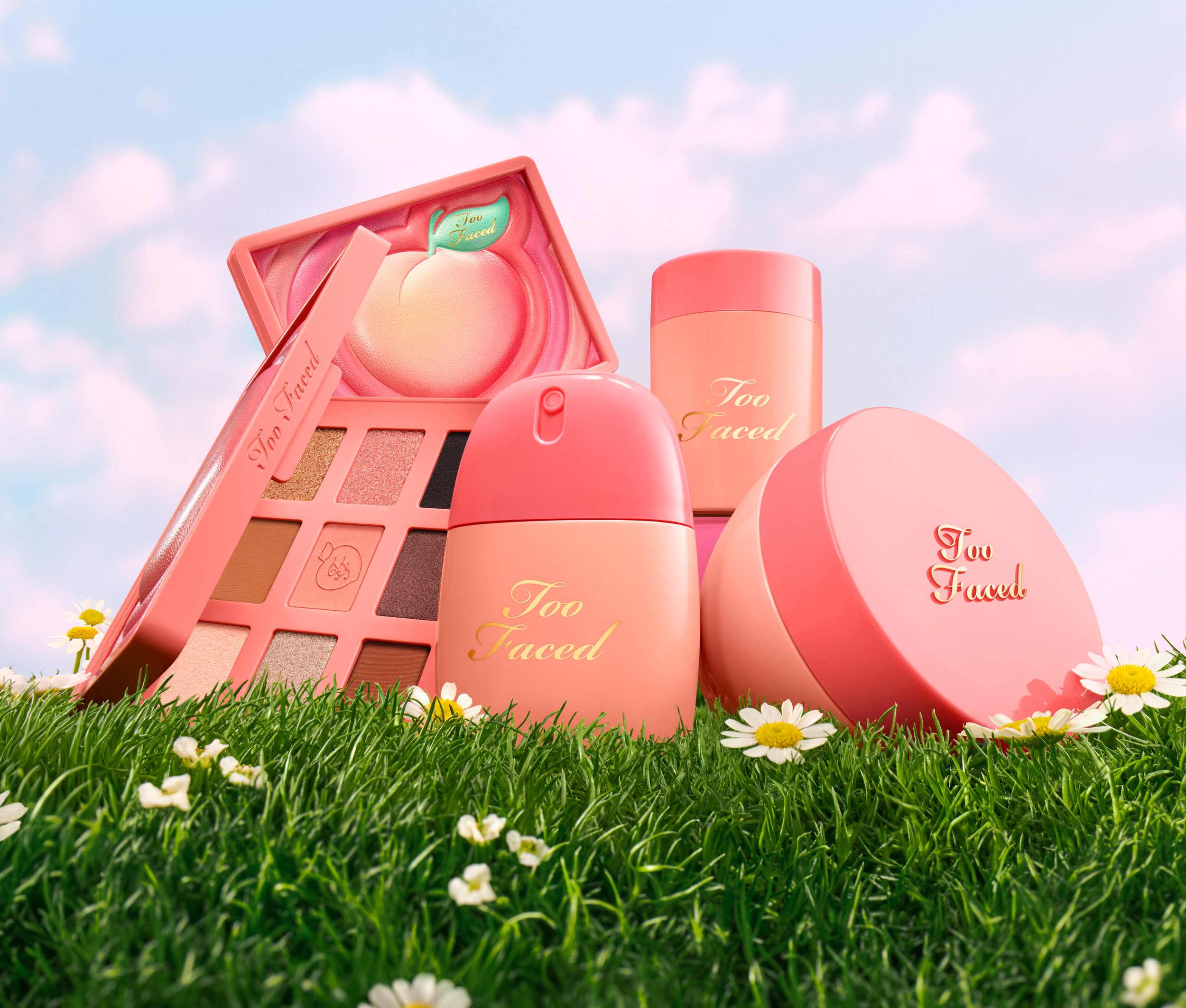 TO_FY27_FA_GROUP_Stylized_RGB_0495_1_3000x3000.jpg