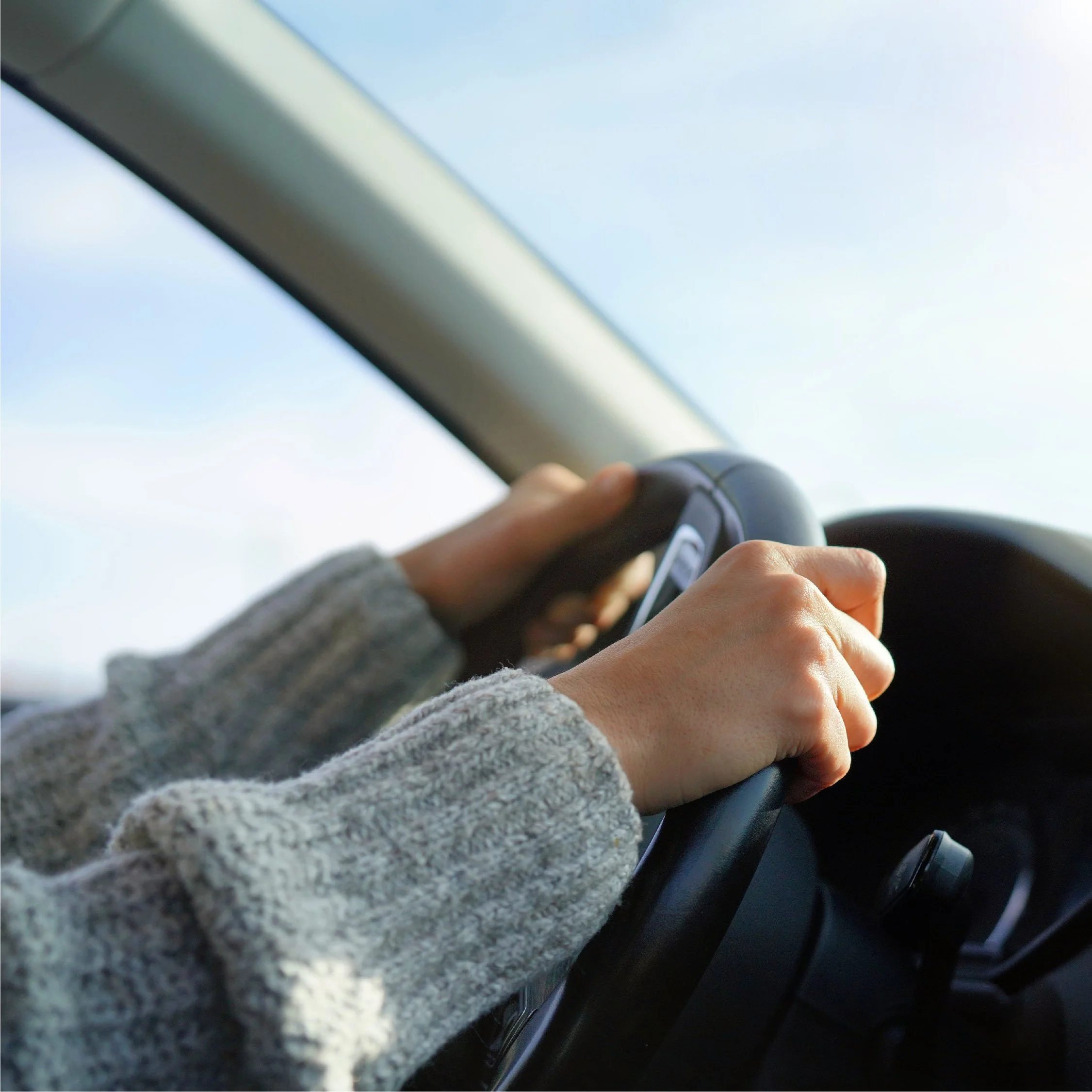 10 Safety Tips to Avoid Distracted Driving and Keep You Safe on the Road