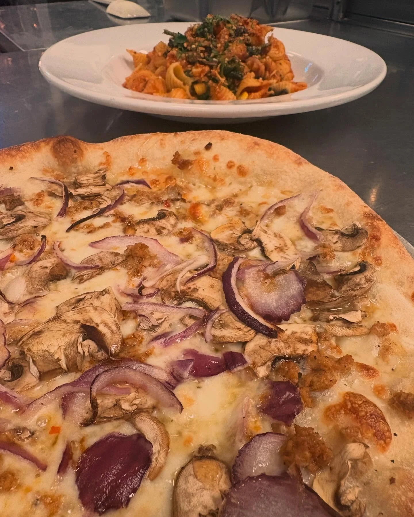 Our specials for this week

Garlic, Sausage &amp; mushroom pizza $23
Garlic white sauce base, mozzarella, Italian sausage, mushrooms, red onion, chilli honey.

Spring chicken conchiglie pasta $25
Roasted &amp; pulled chicken, sweet corn, portobello m
