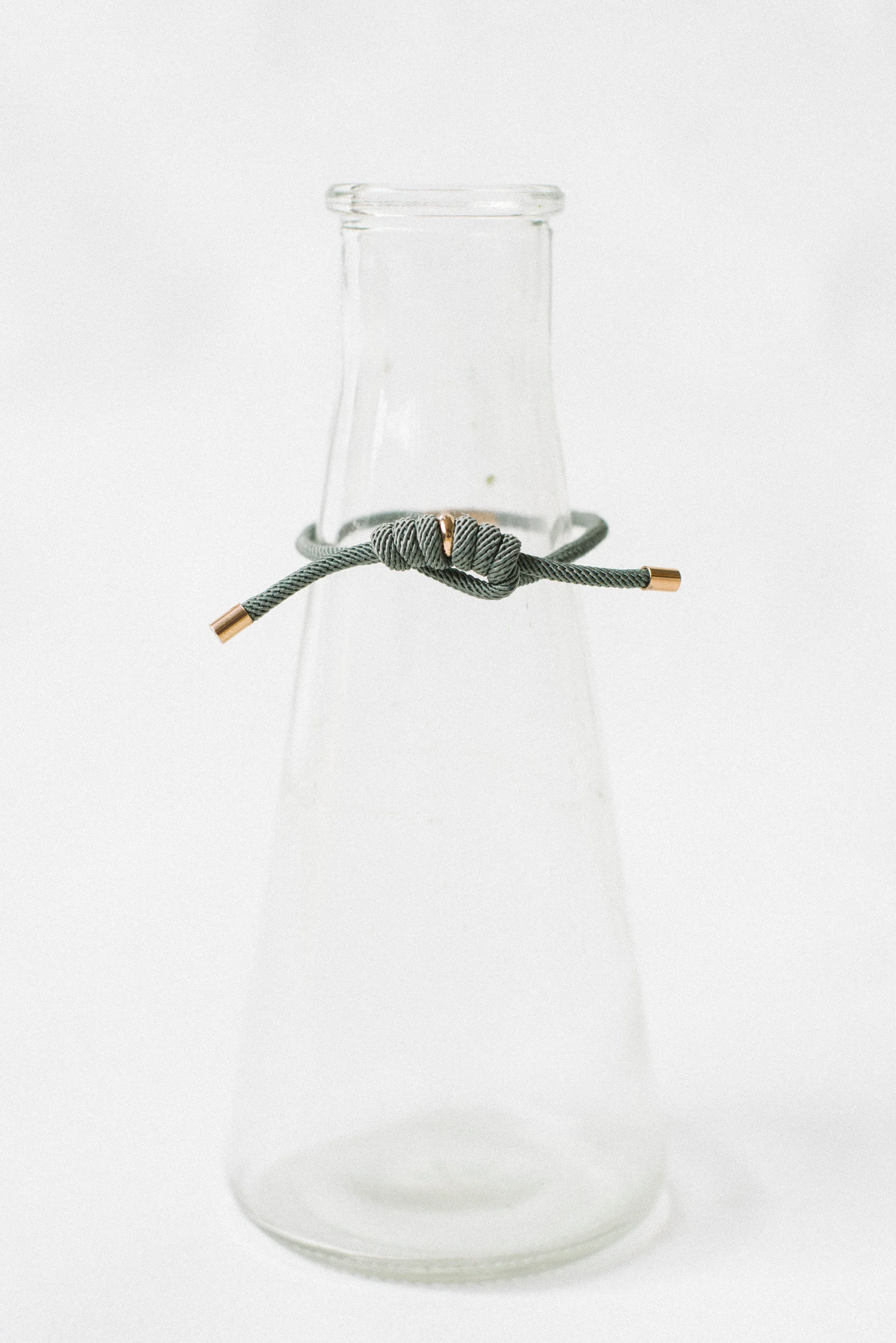 one-boutique_Belong Bracelet_Olive.jpg