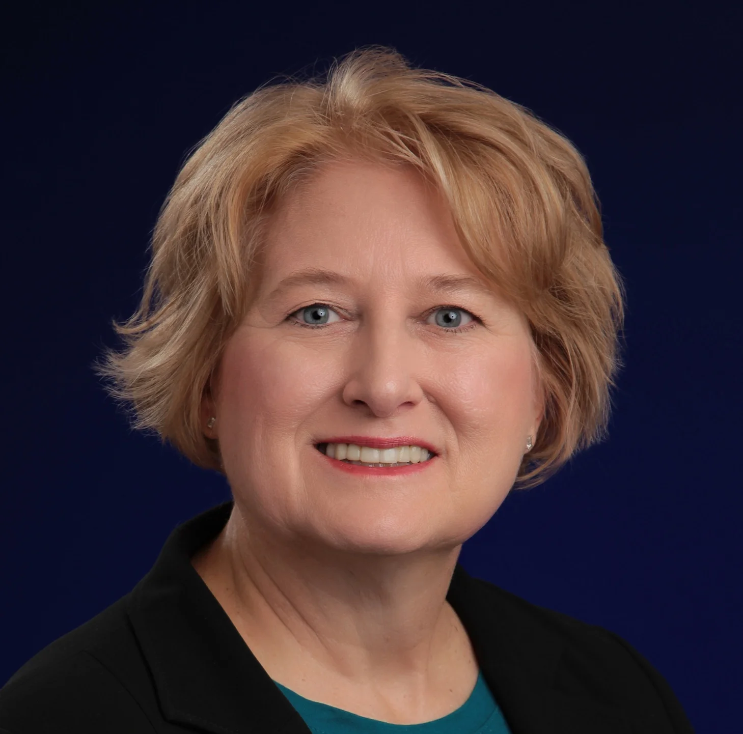 Secretary Dail Bodziony, Senior Vice President Columbia Bank, Inc. Dail specializes in Commercial Real Estate financing for investors. She has been with Columbia Bank for 15 years, specializing in construction, bridge and permanent debt for investment properties. Prior to Columbia Bank, she served in a similar capacity for Central Pacific Bank and Key Bank. In addition to the Seattle Fire Foundation, Dail serves as the voting member for Columbia Bank with Washington Community Reinvestment Association (WCRA) a Seattle based nonprofit that promotes low-income housing, special needs housing, and economic development. She also serves on the Board of Governors at the Washington Athletic Club. Dail and her husband Len live in the Magnolia neighborhood of Seattle.