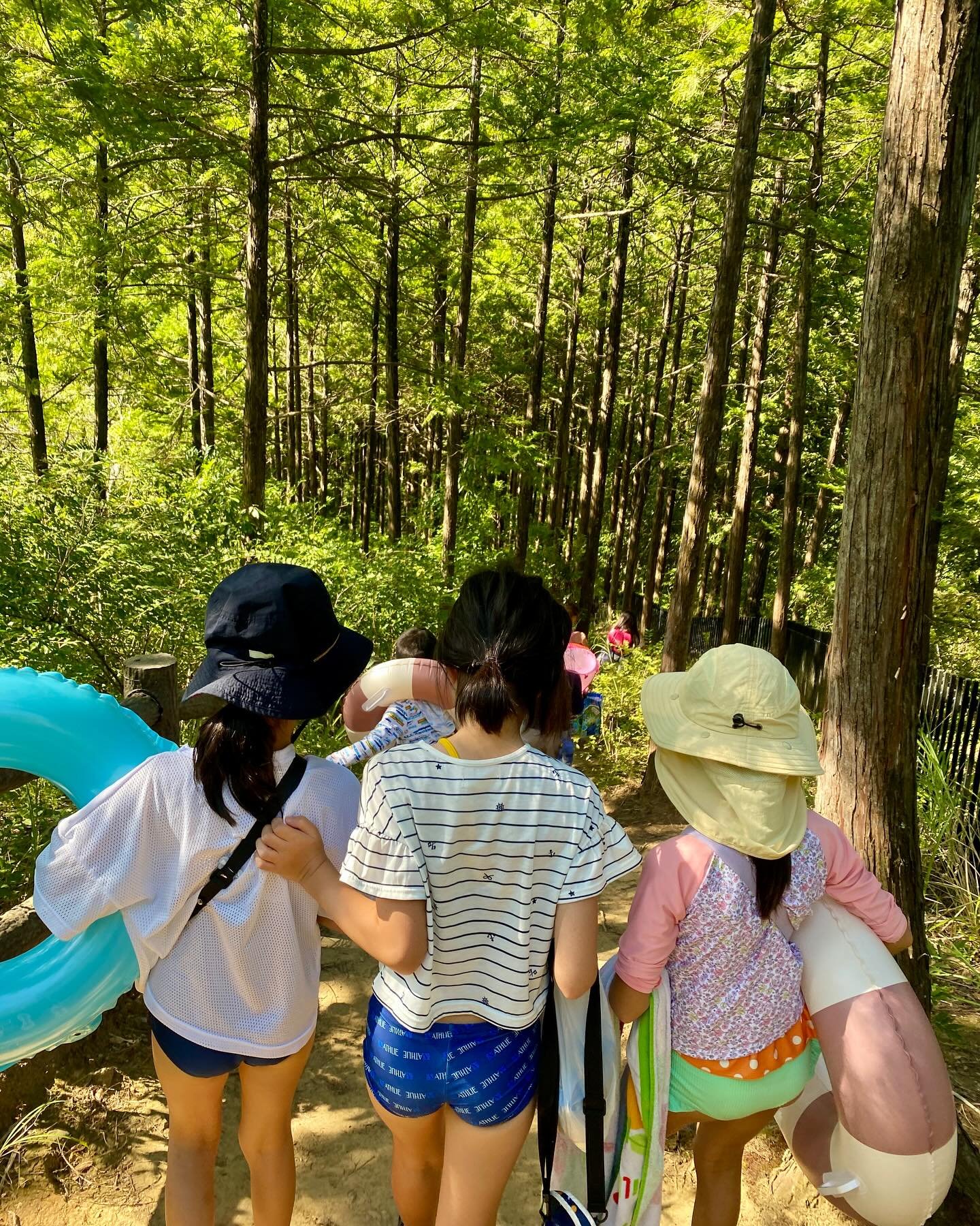 2024年度サマーキャンプ募集開始✨
Artsterz Summercamp for 2024 is open now☝🏻

#summerschool #artschool #サマーキャンプ #親子英語 #夏休み #camp #国際交流 #ホームステイ #イングリッシュキャンプ #留学 #インターナショナル #サマースクール