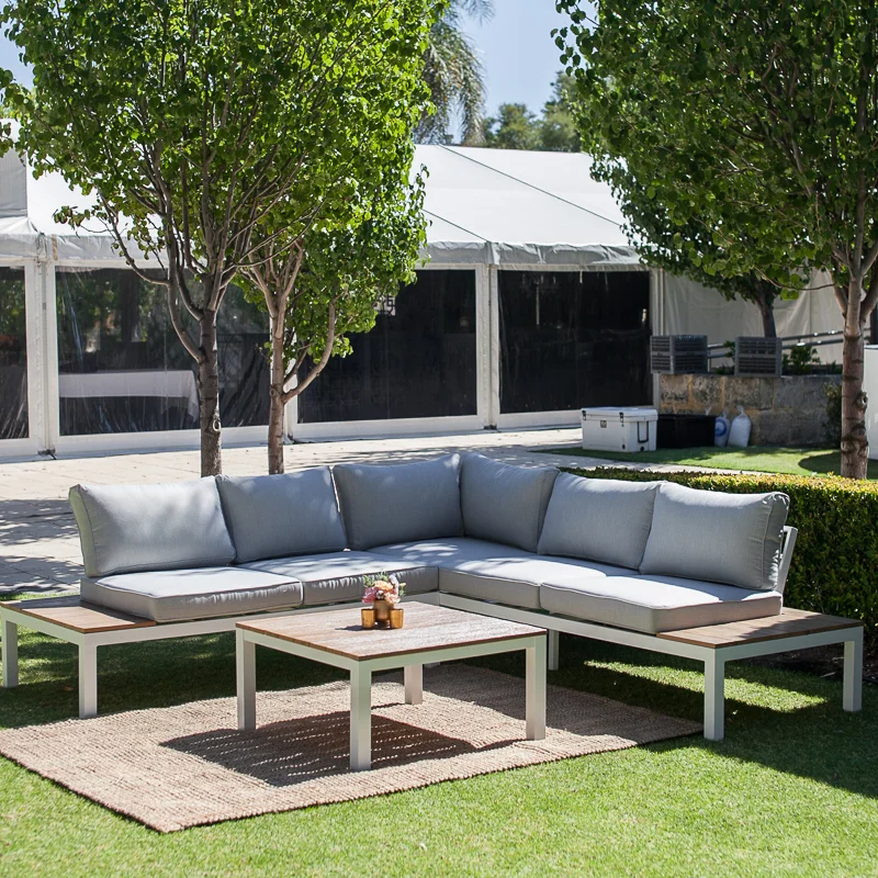 Hamptons_Modular_Lounge-3.jpg