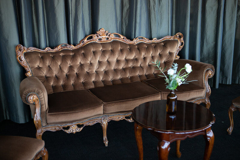 Laura_Sofa-4.jpg