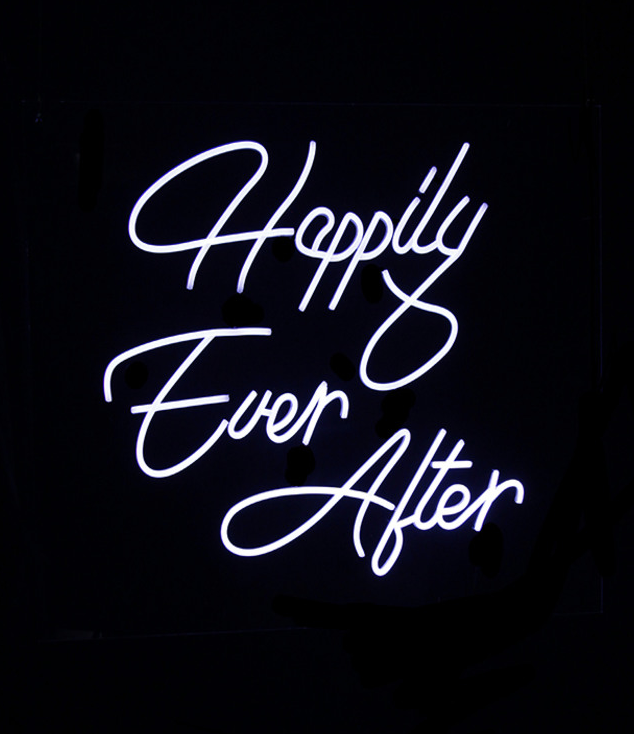Happily ever After Neon Sign (WHITE)
