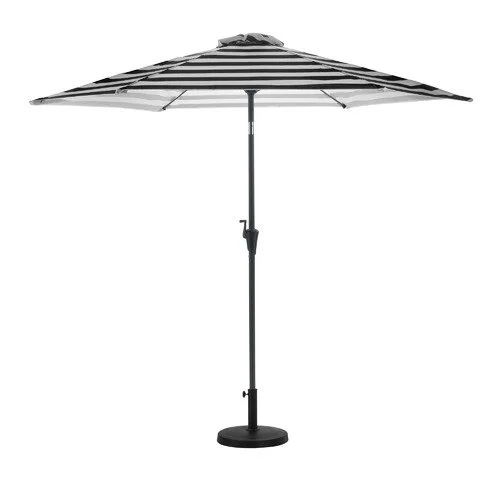 Black and white umbrella 1.jpg