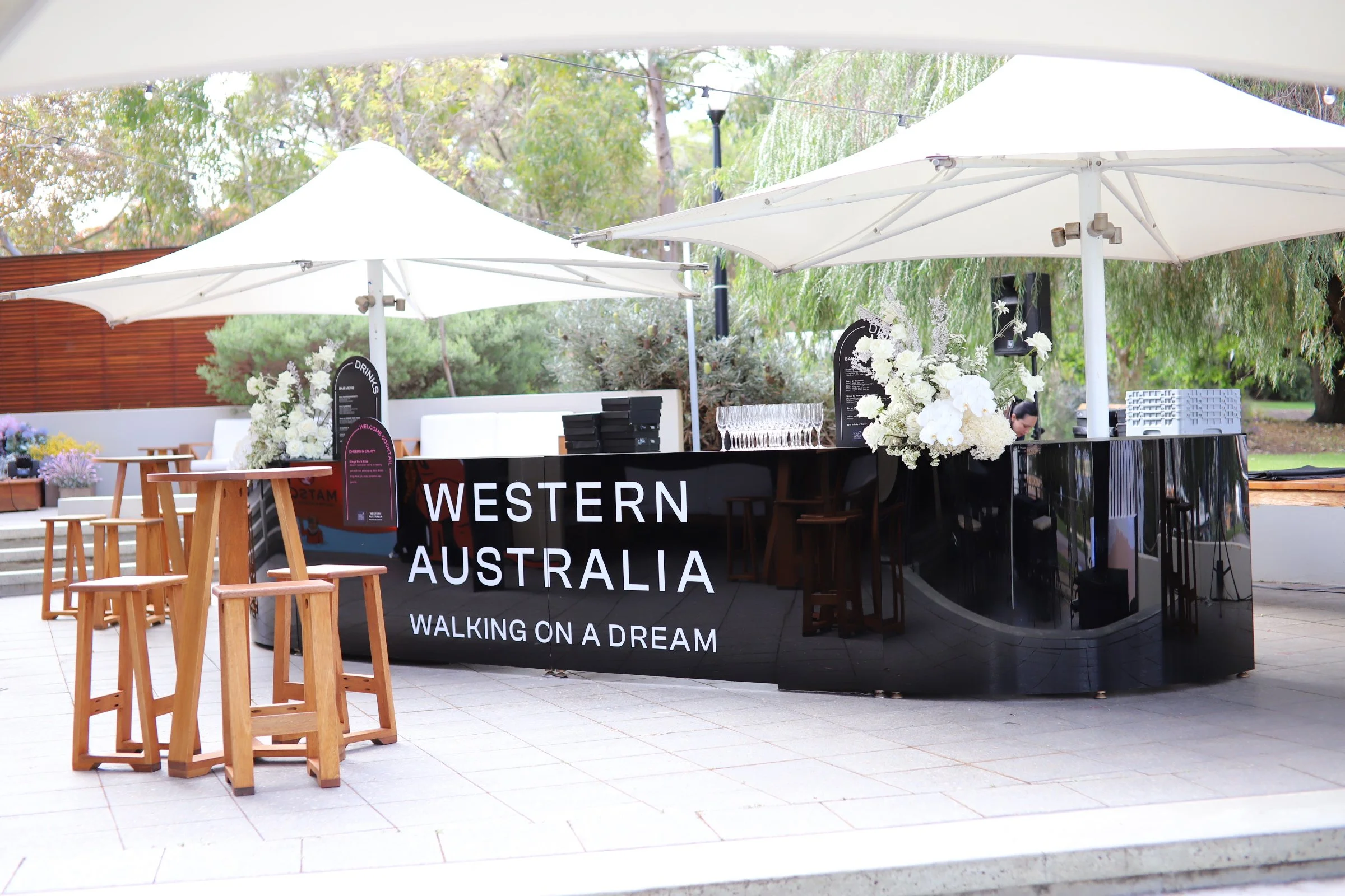 Black Gloss Modular Bar