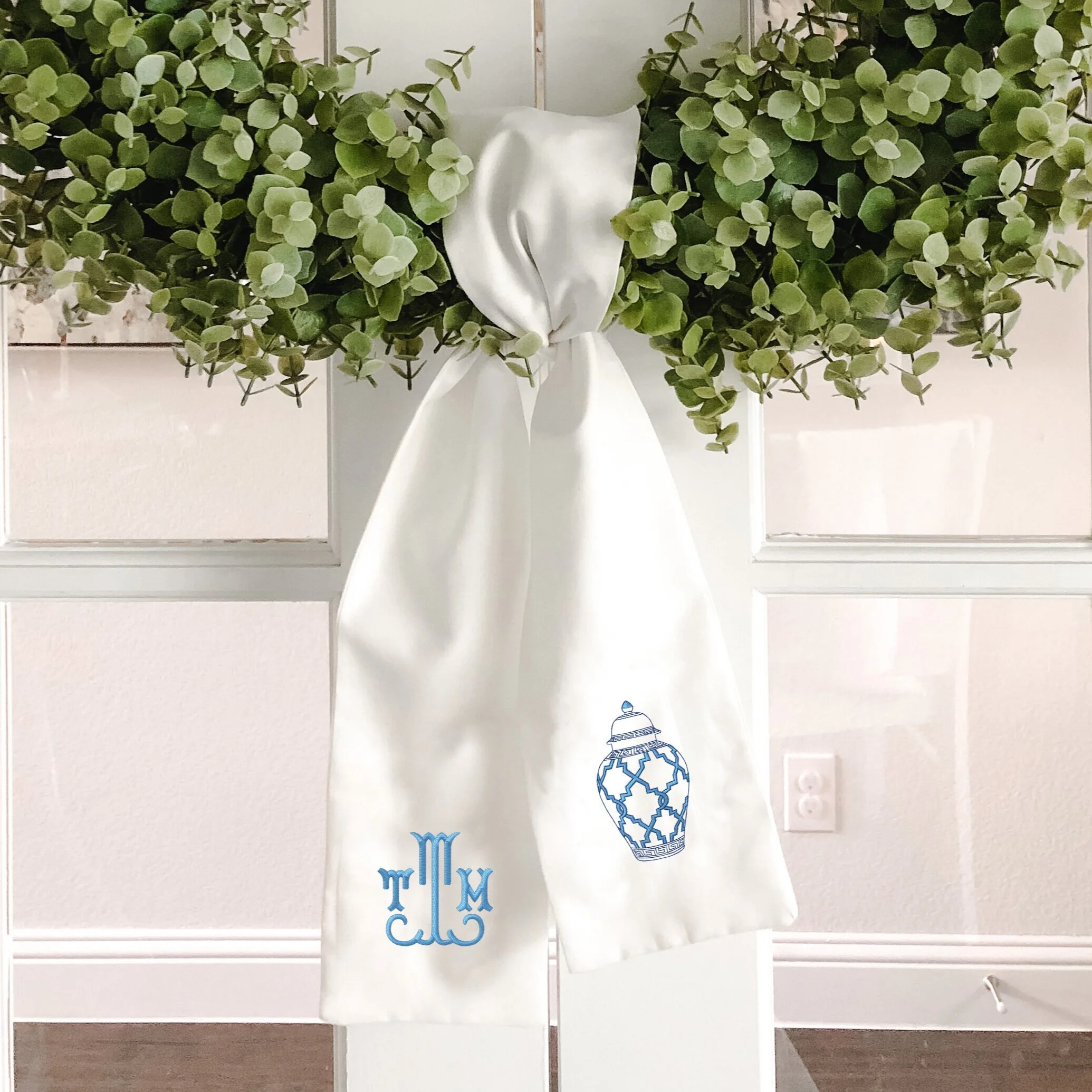 Ginger Jar Wreath Sash