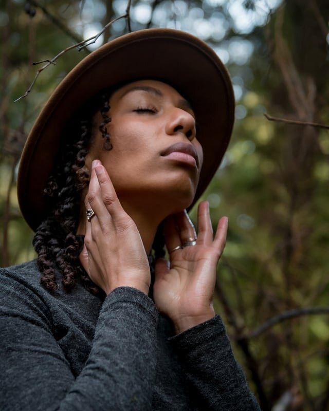 The photo seen here was taken on a forest walk with @ziastolbie of the @stolbiesisters in which Zia anointed herself with my Hip Mary Serum.

Curious about what anointing is all about?

Through the ages, anointing was both a masculine and feminine ar