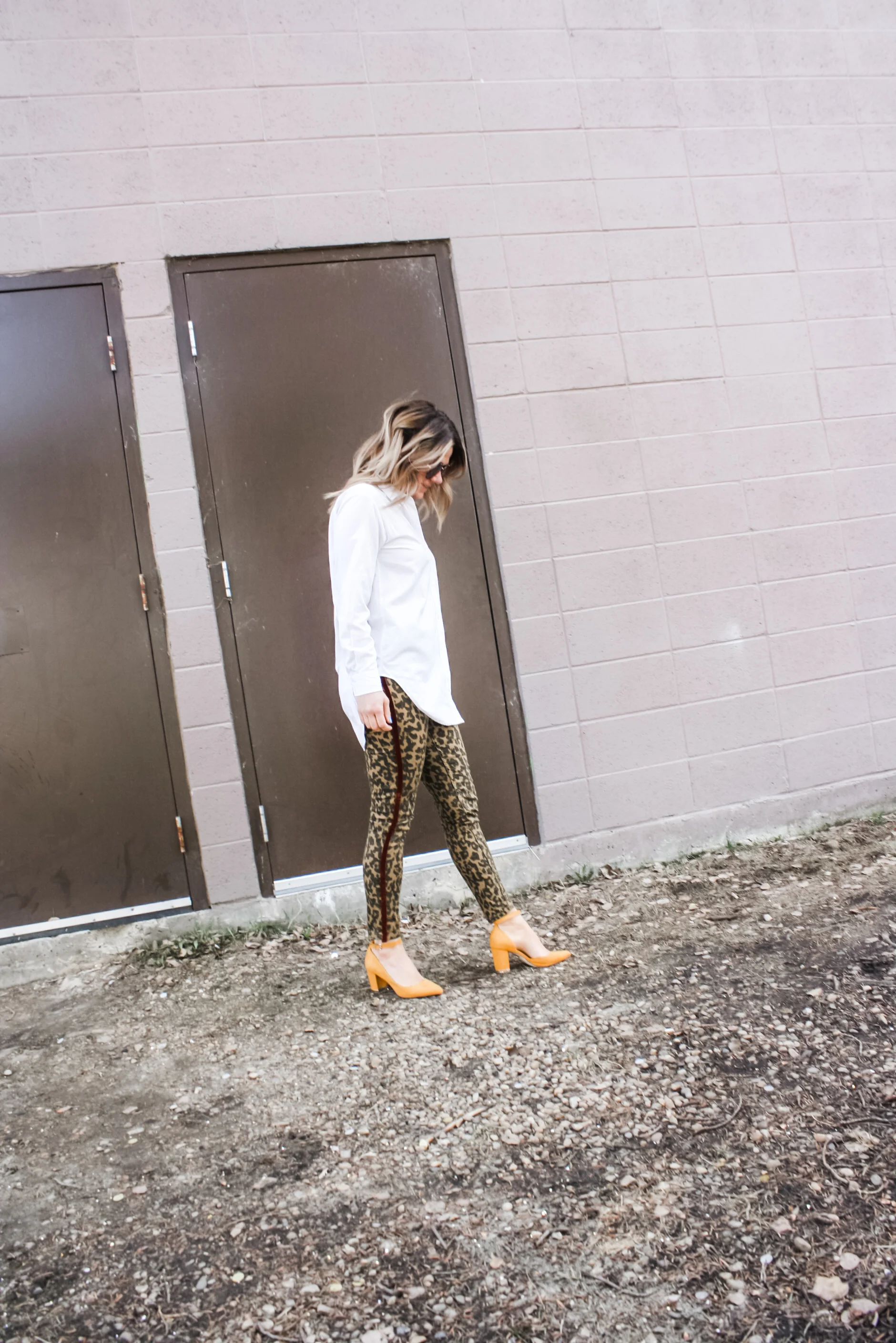 CITY GIRL WHO GREW UP IN SMALL TOWNS