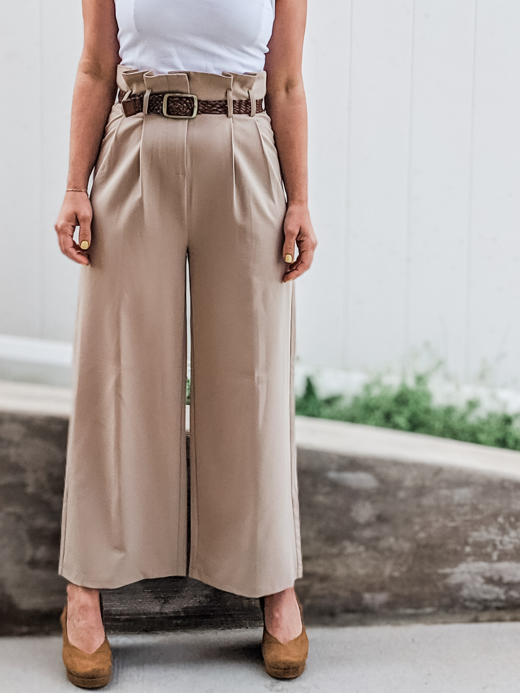 Six INCREDIBLE Outfit Ideas For Paper Bag Pants — Dress For You Styling