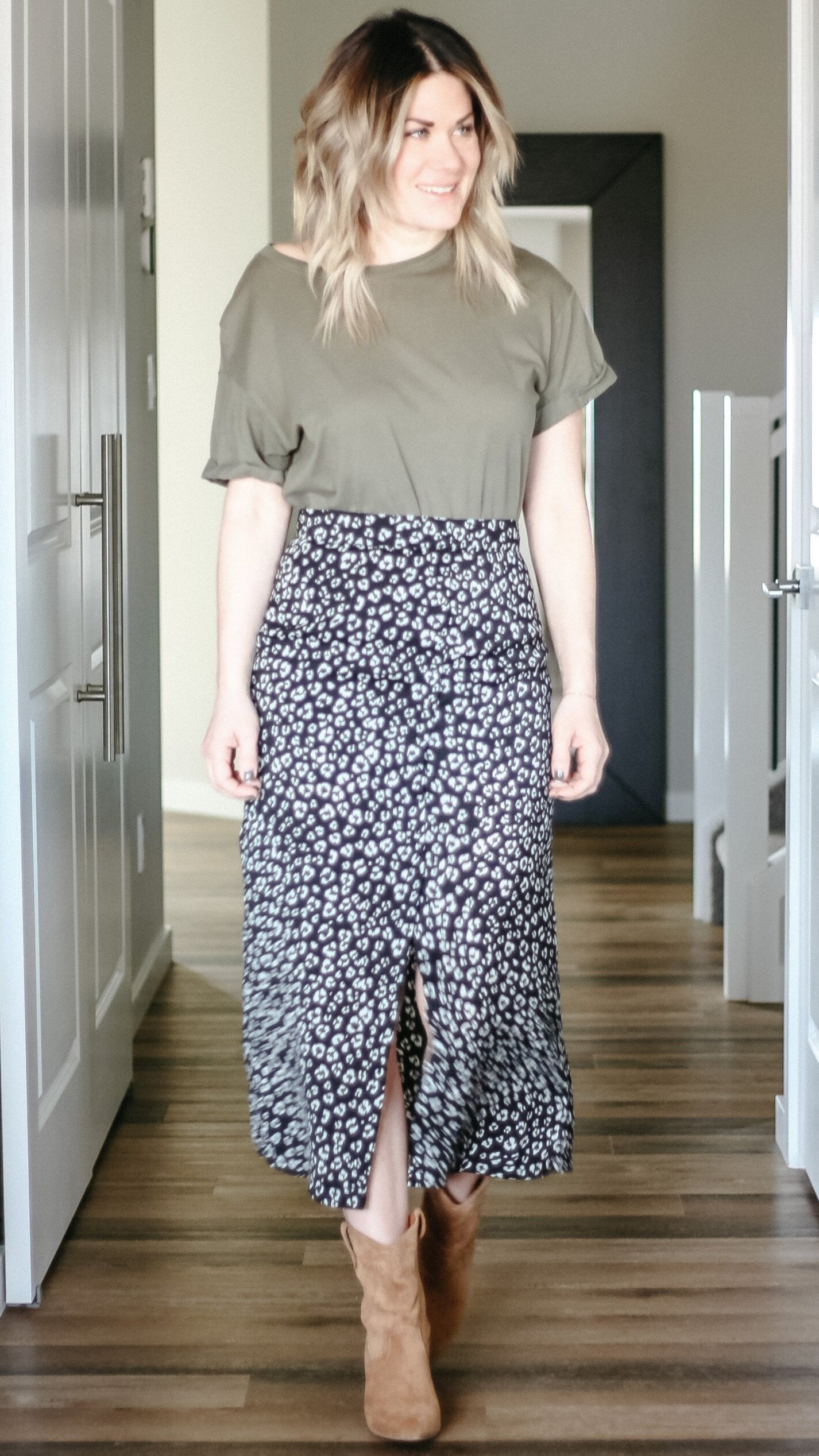 GREEN OVERSIZED TEE + MIDI-SKIRT + TAN BOOTIE