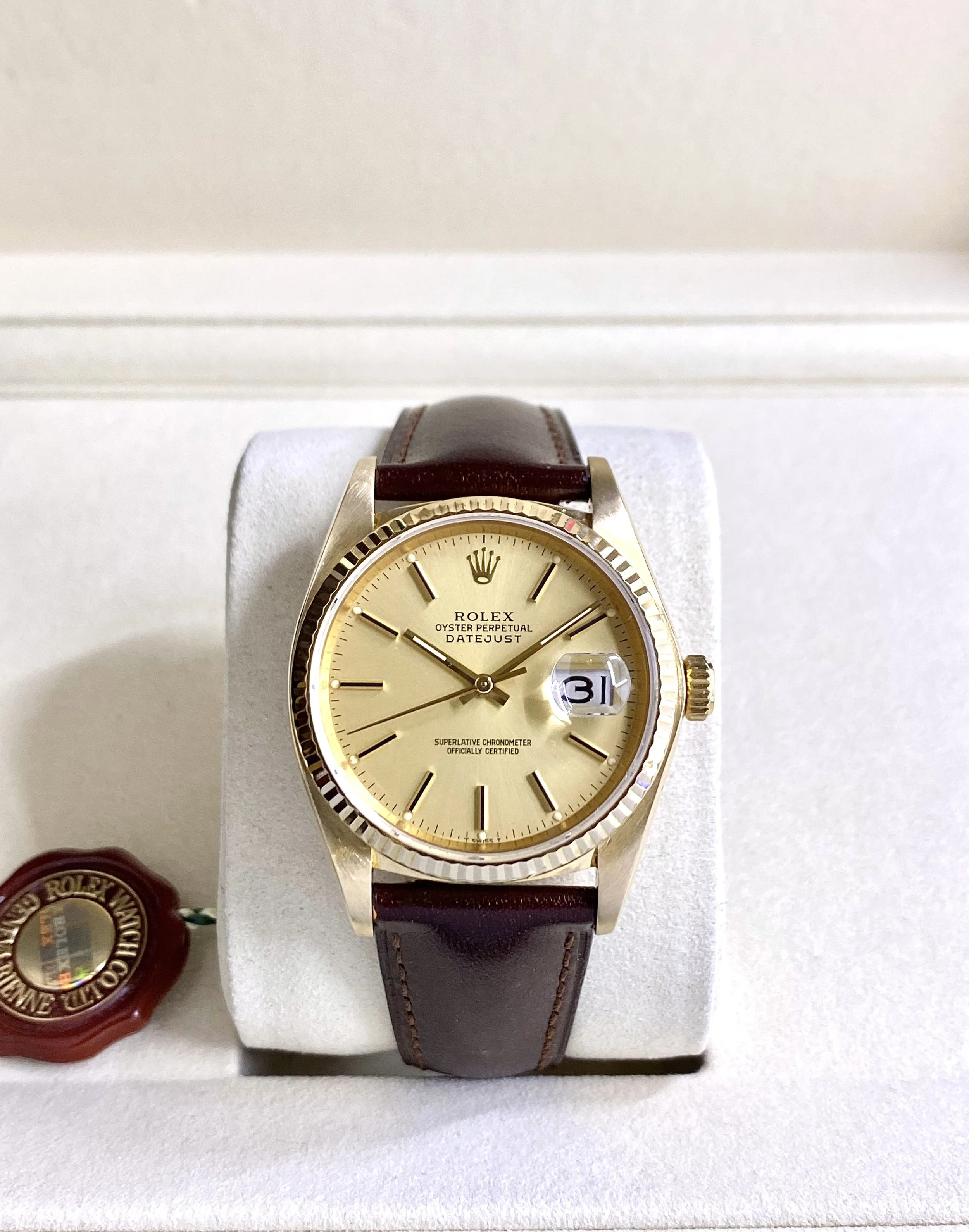 Rolex Datejust 16018 - 36mm - Solid 18k Gold