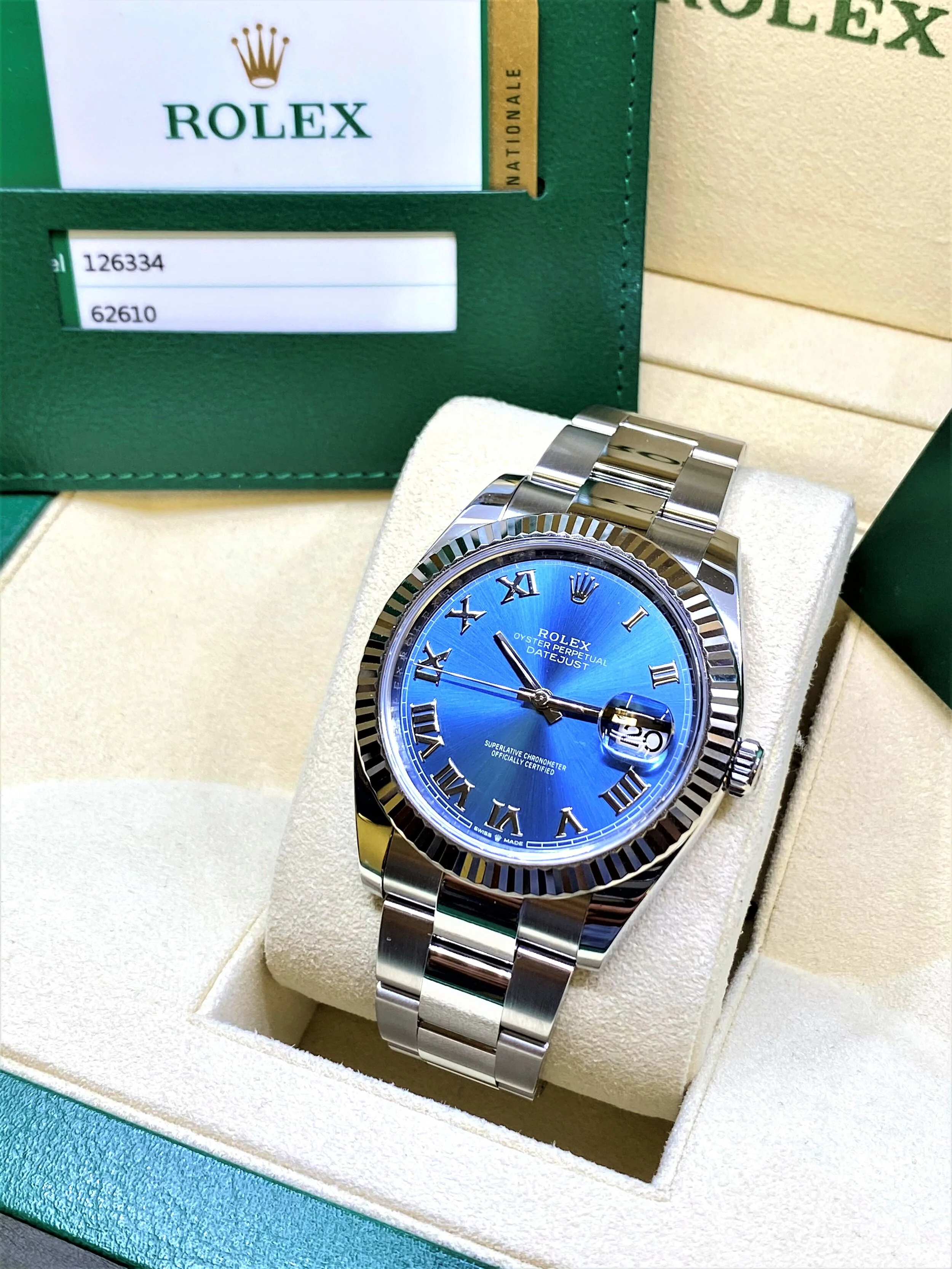 126334 blue dial