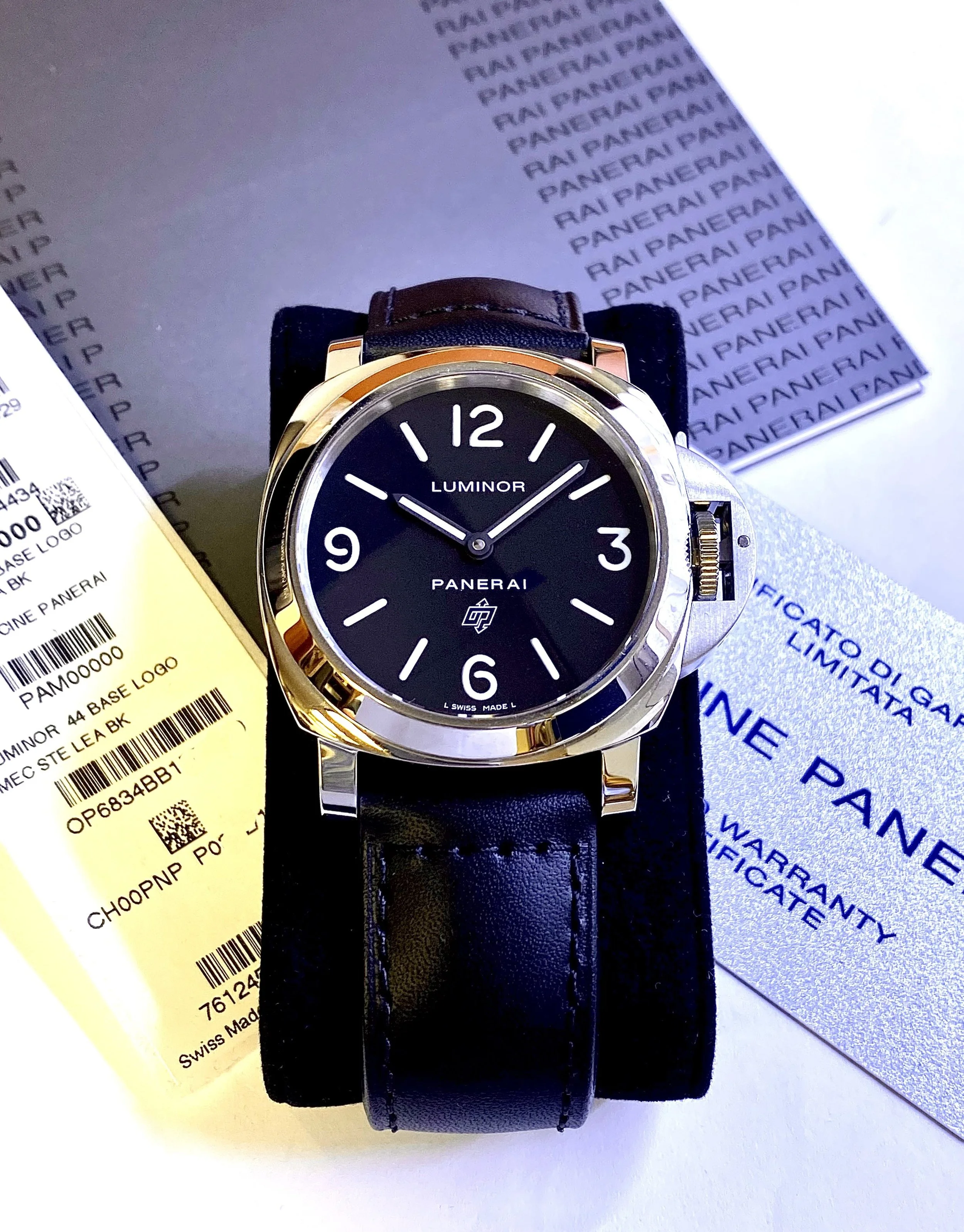 Panerai Luminor  44 PAM0000 - Complete Set - New/Old Stock Condition!