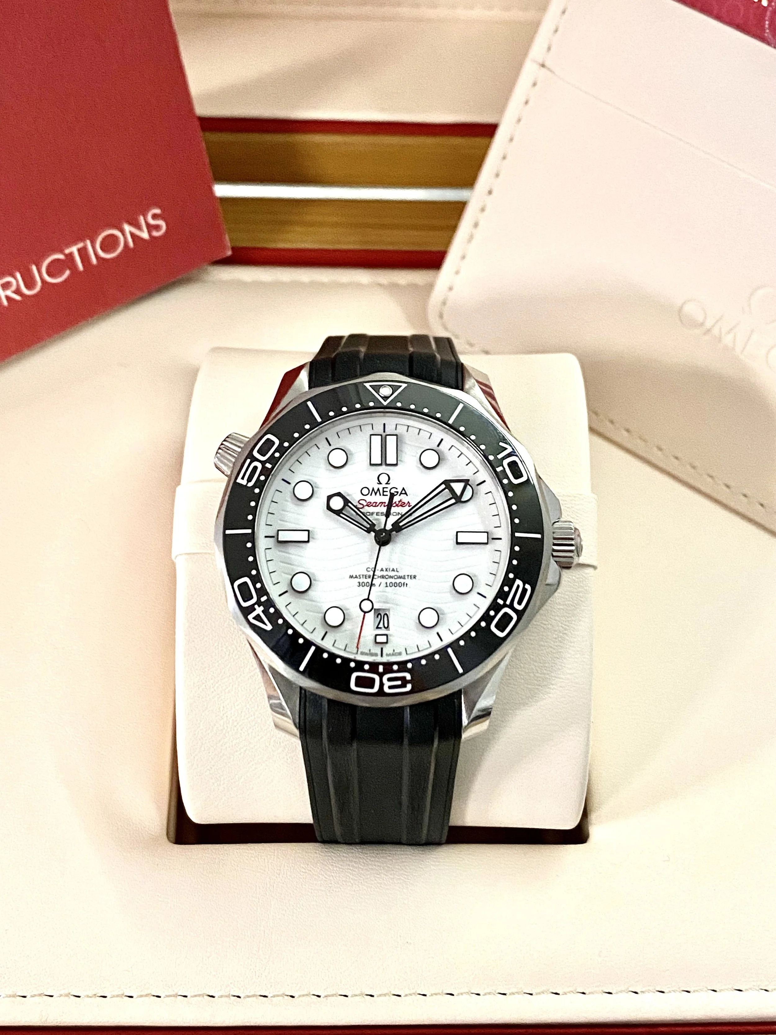 2025 Omega Seamaster 300 Master Chronometre 210.32.42.20.04.001 - Box & Papers