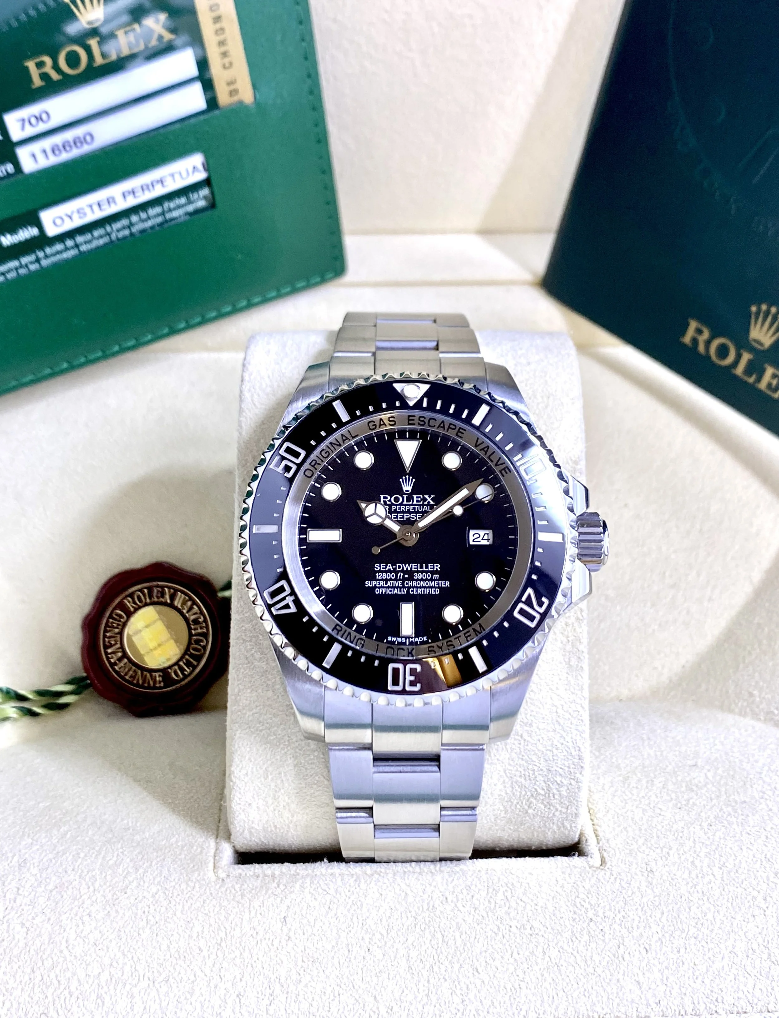 Rolex Sea-Dweller Deepsea 116660 - Box & Papers
