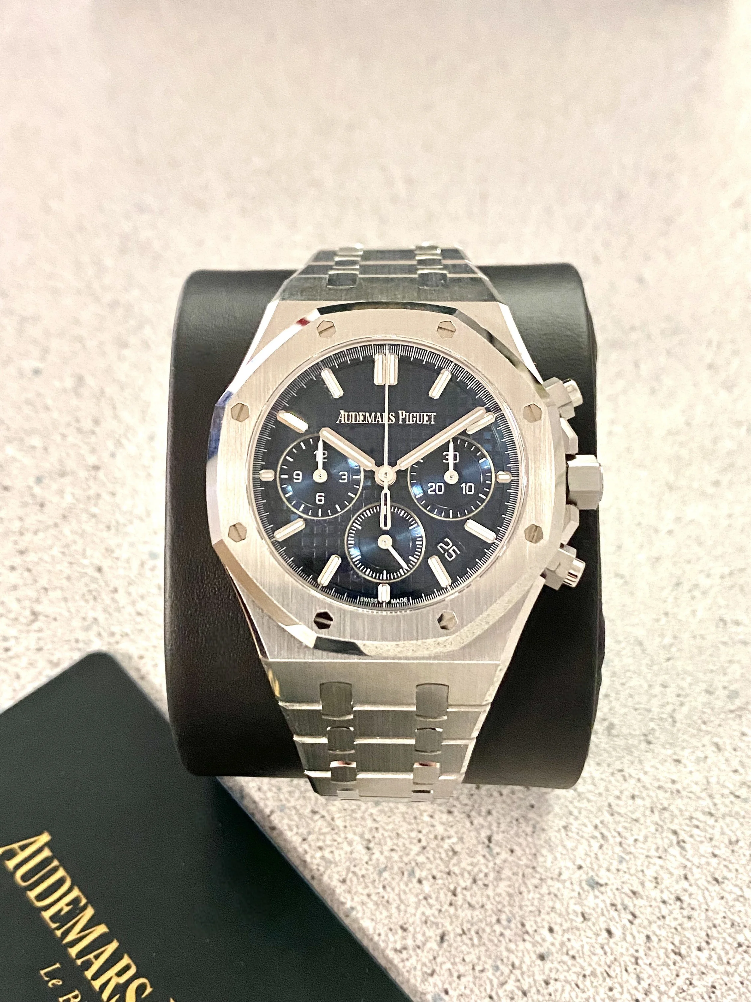 2025 Audemars Piguet Royal Oak Selfwinding Chronograph 26715ST - Blue Dial - 38mm - Box & Papers