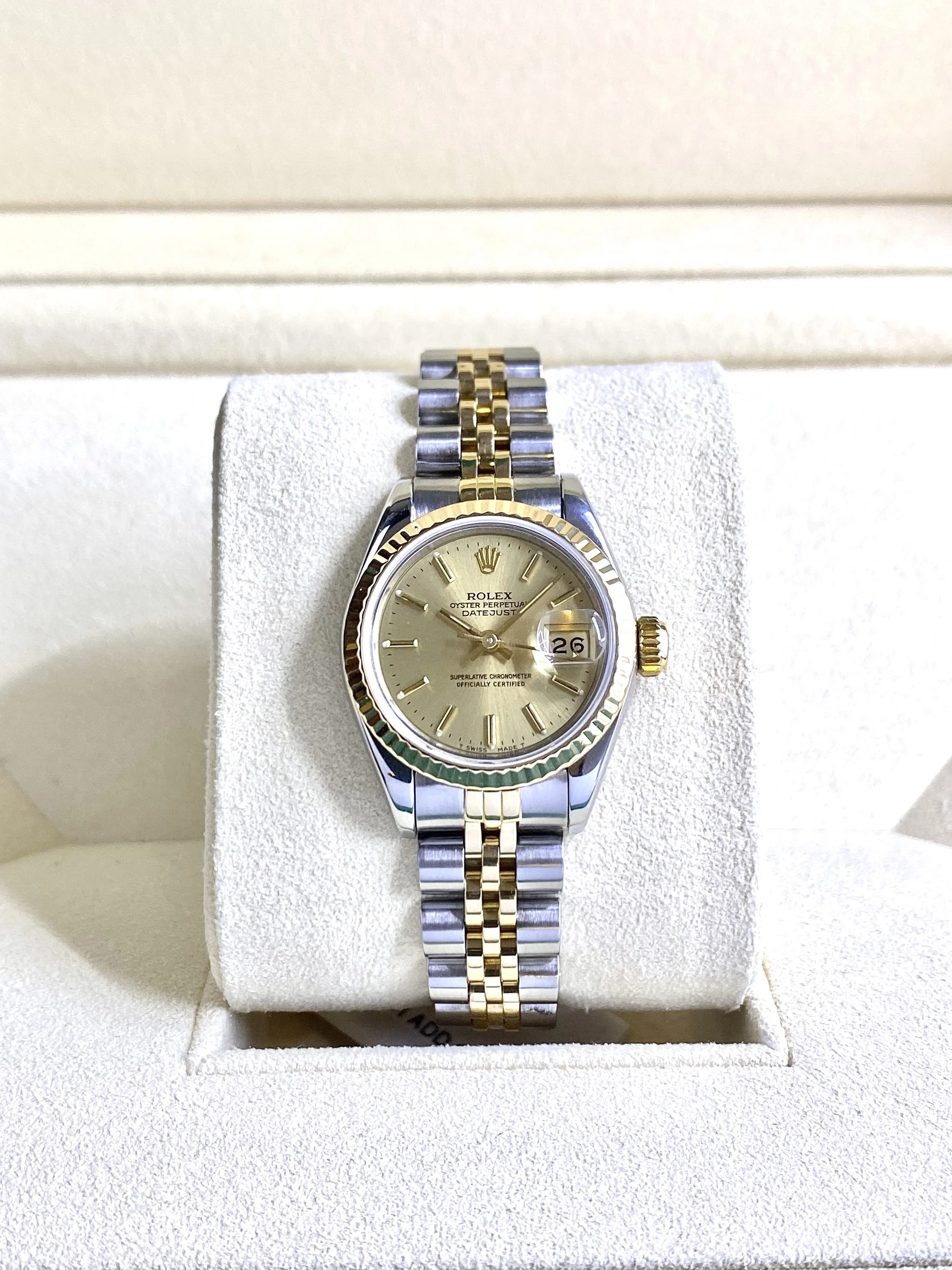 Ladies Rolex Datejust 26mm #69173 - Steel & 18k Gold - Box & Papers