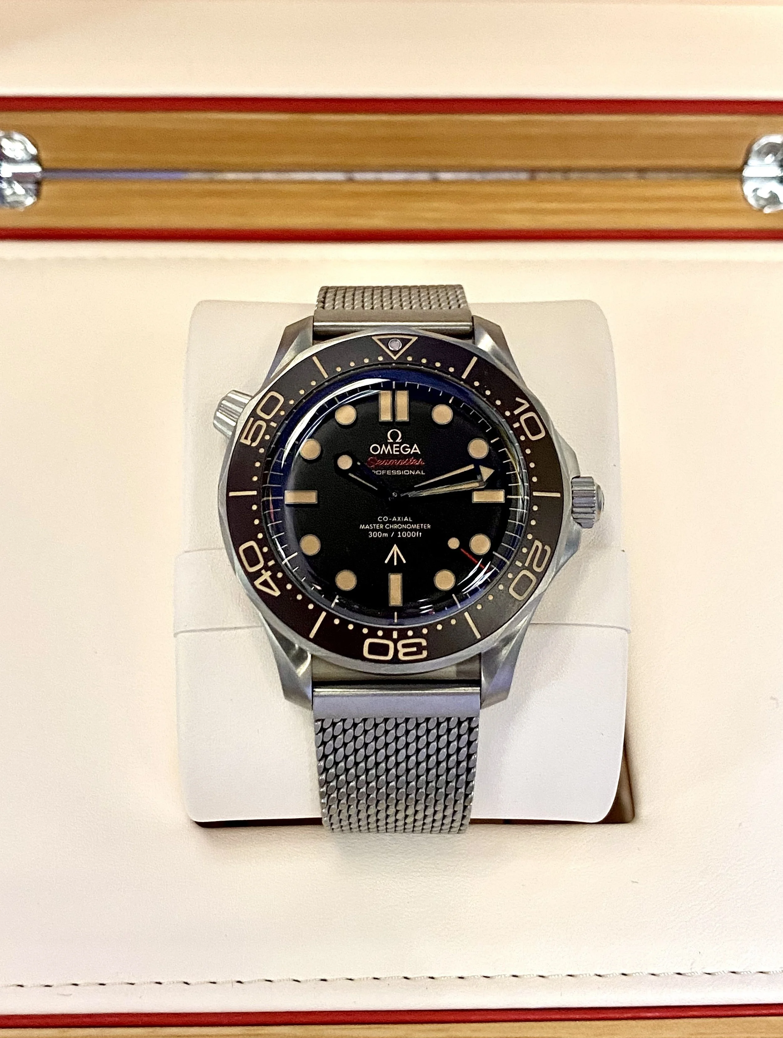 2021 Omega Seamaster 300 James Bond 007 Edition "No Time to Die" - Box & Papers