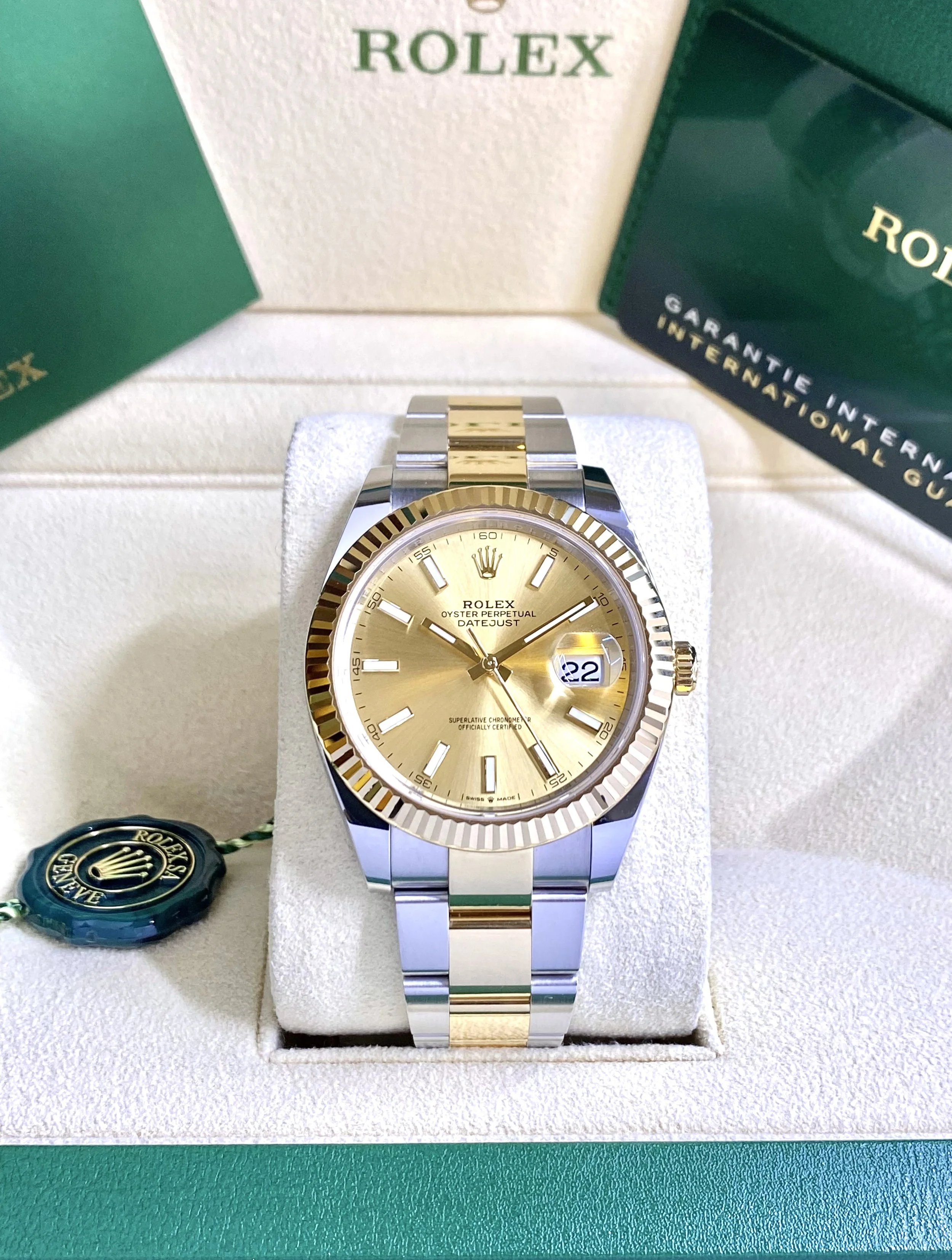 2023 Rolex Datejust 41 #126333 - Steel & 18k Gold - Box & Papers