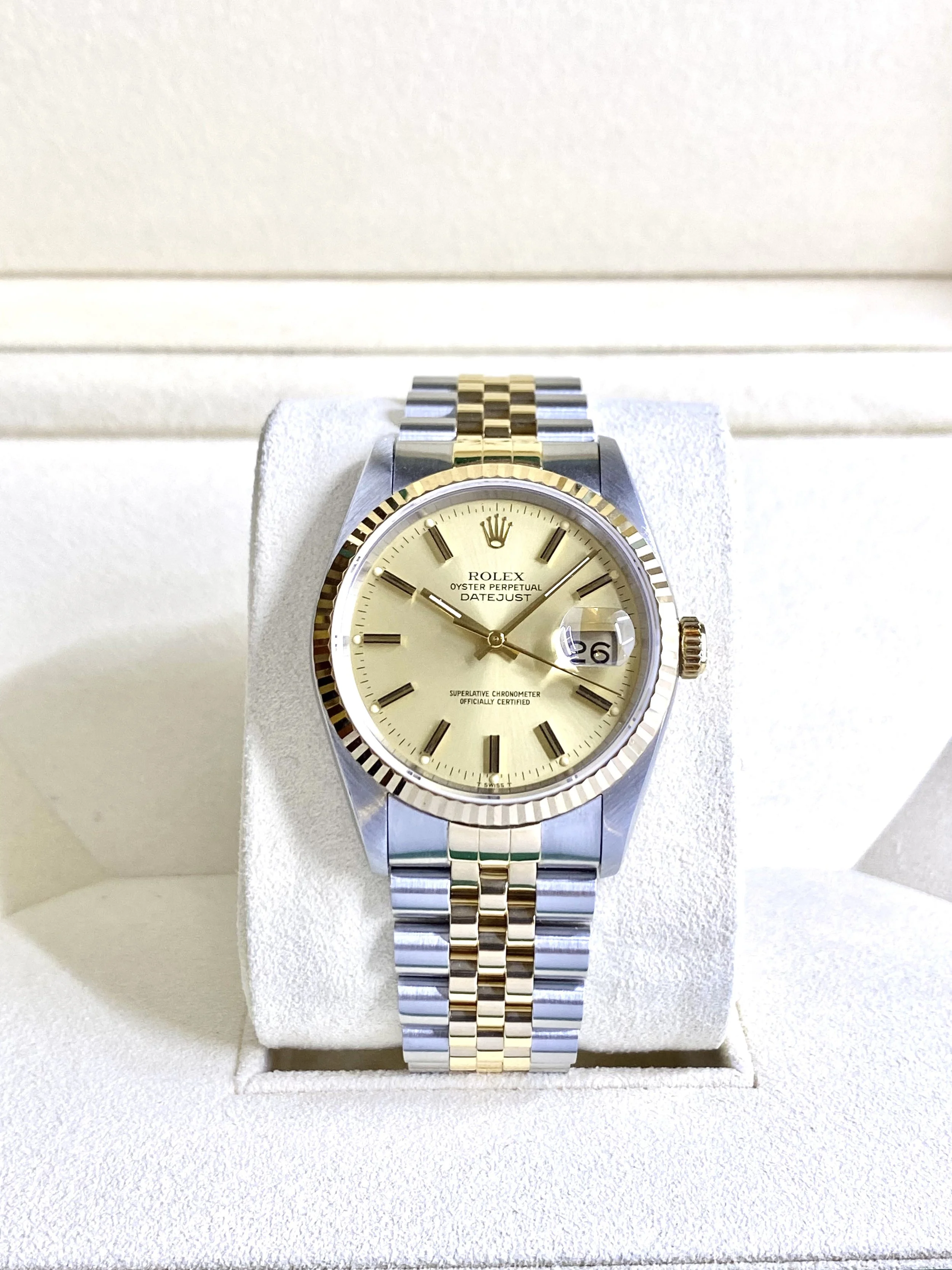 Rolex Datejust 36mm #16233 - Steel and 18k Gold - Box & Papers