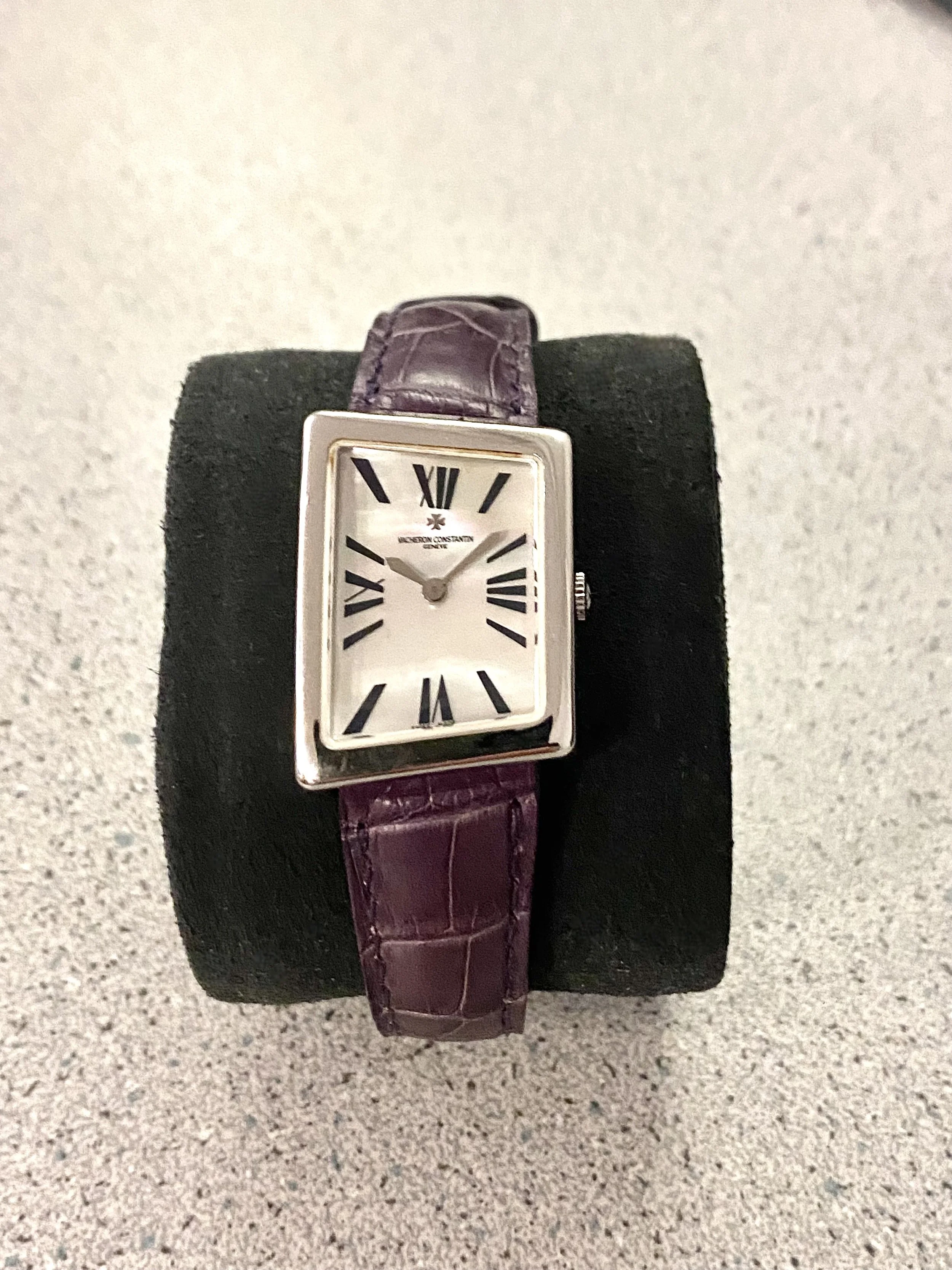 Vacheron Constantin 1972 Asymmetric 25021 Lady -  18k White Gold
