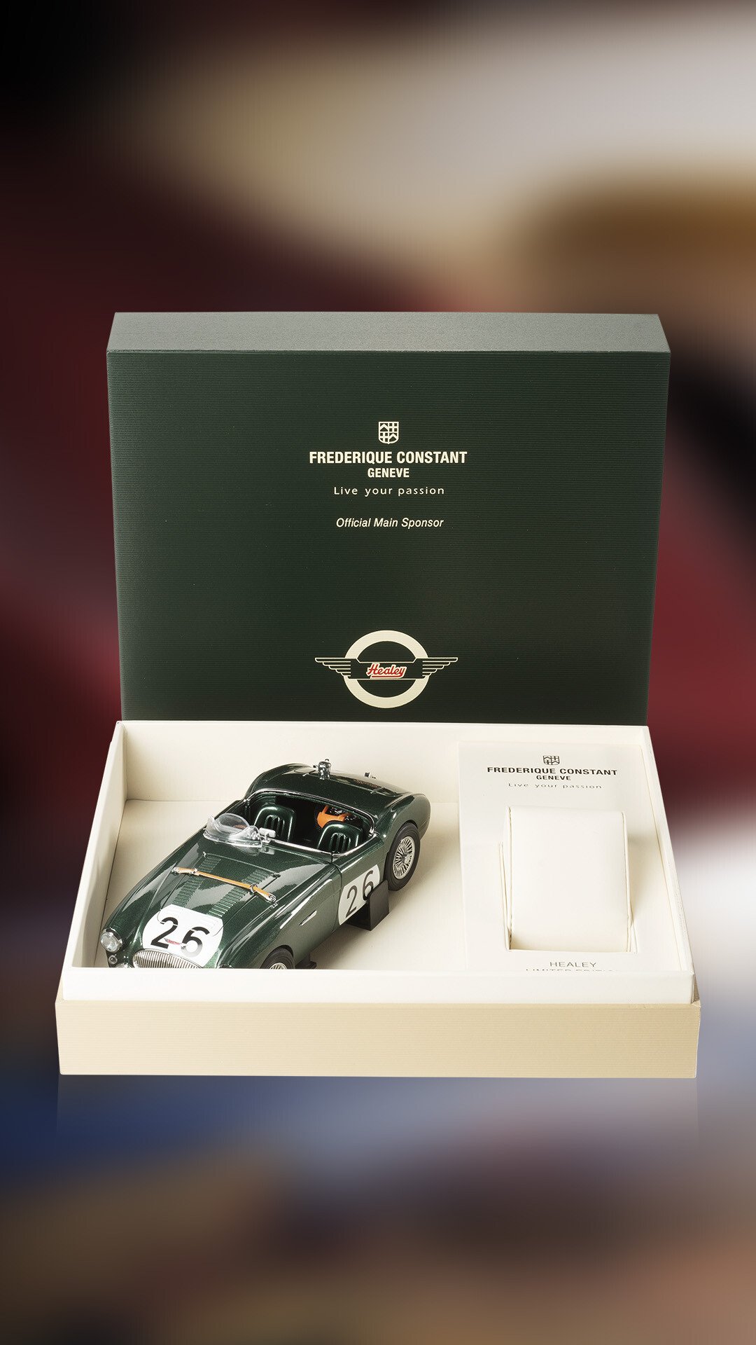 2023_Frederique_Constant_Classics_Vintage_Rally_Healey_Automatic_COSC_FC_301HGRS5B6_Story_01c.jpg