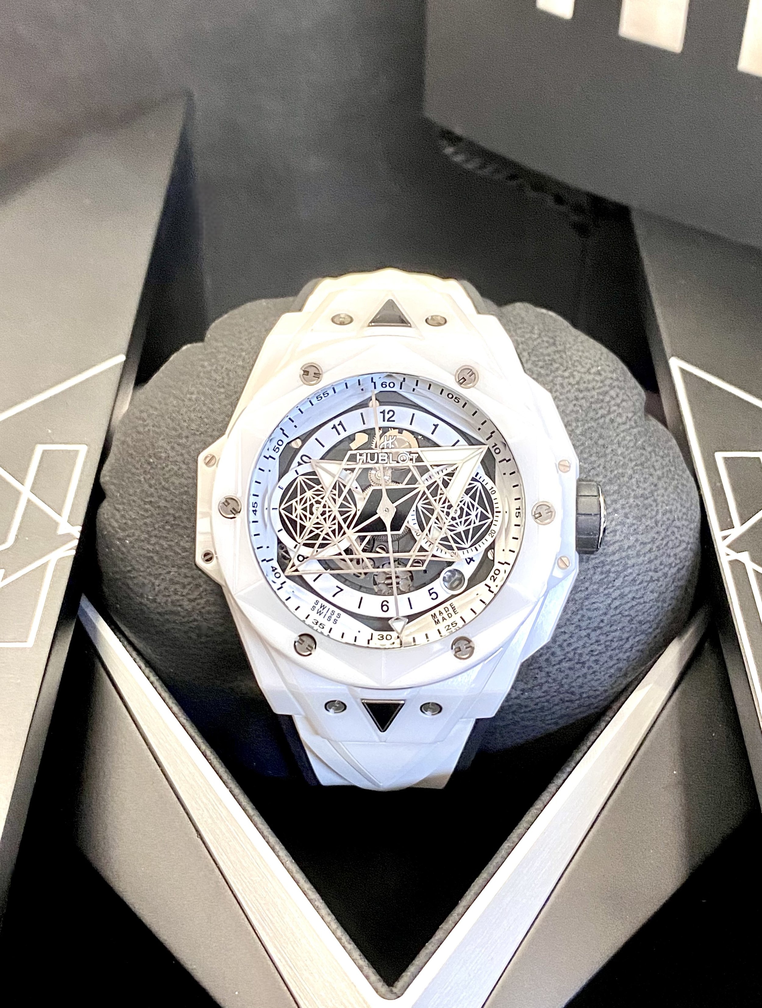 2021 Hublot Big Bang Unico Sang Bleu II - White Ceramic - Box & Papers