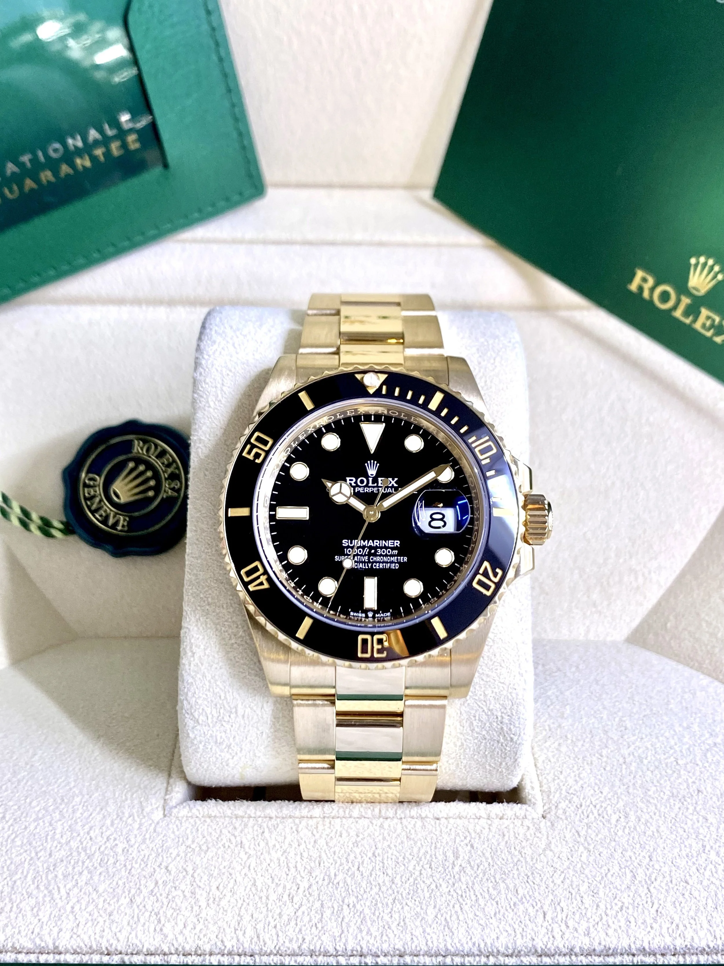 Rolex Submariner 126618LN - 18k Gold - Box & Papers