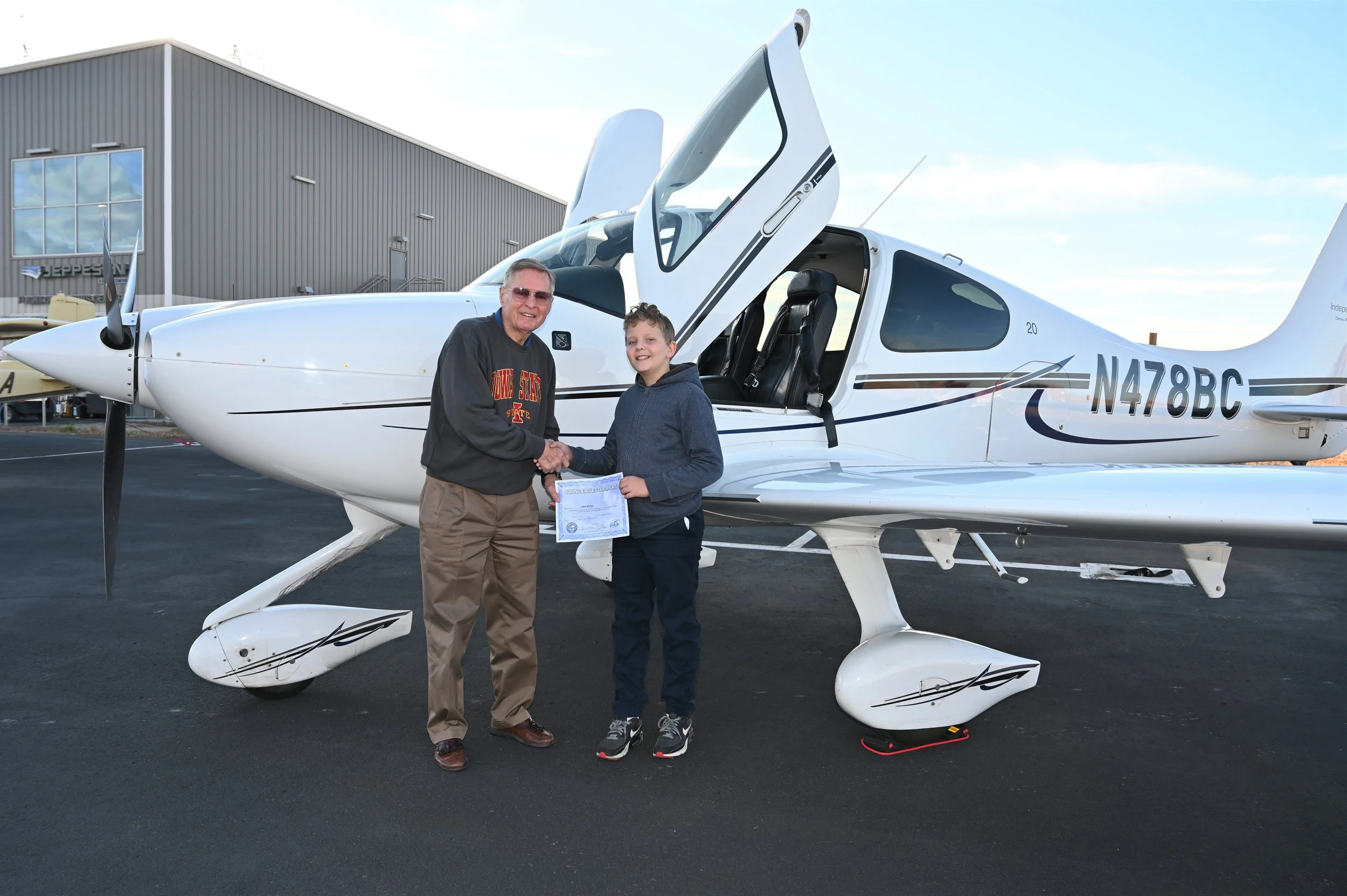 EAA YE 11-20-21 at APA (5).JPG