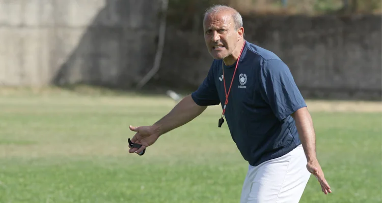 Stranges: «Morrone, cerca il gol con più cattiveria»