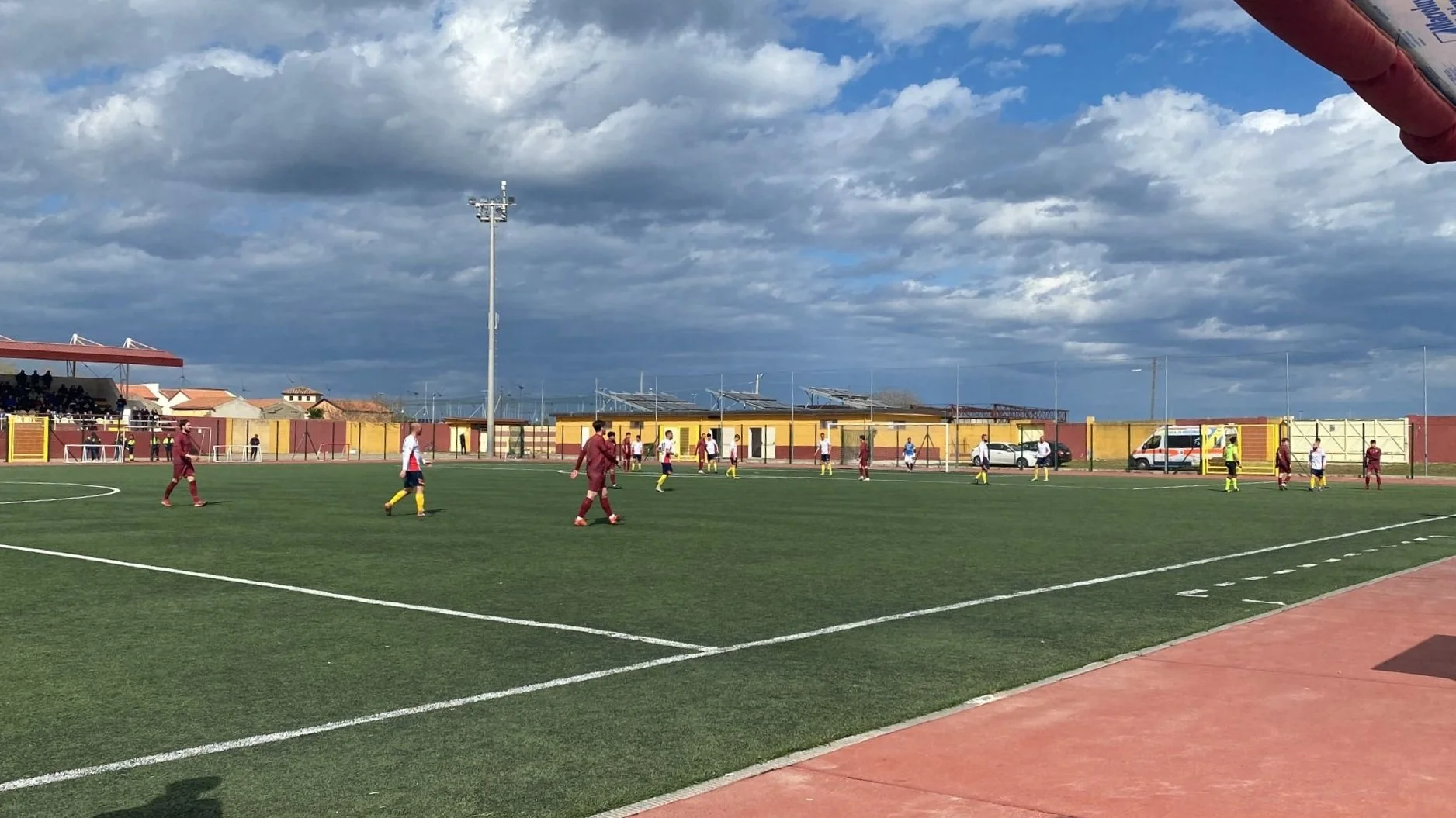 Morrone, poker che vale. Trombino scrive la storia. L'Isola non può nulla (0-4)