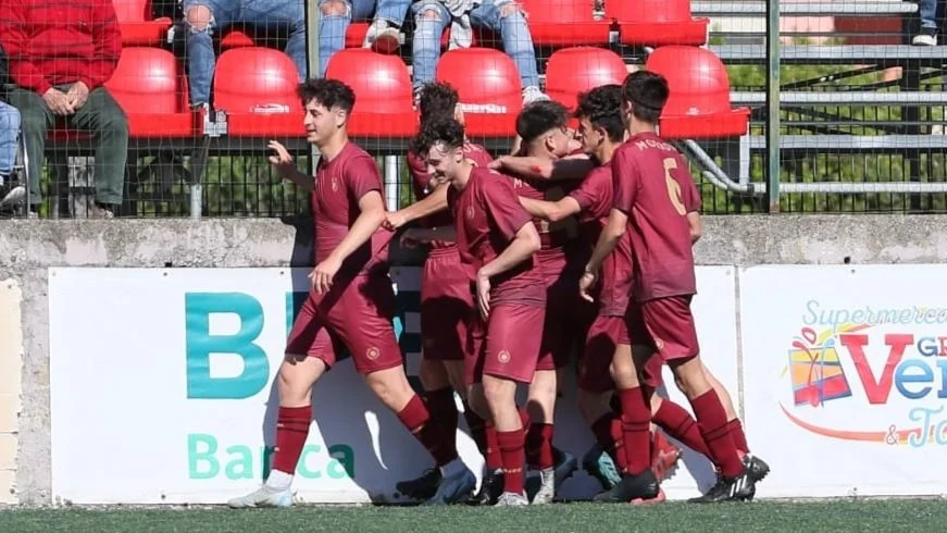 Juniores, tutto facile per la Morrone: il  4-0 al Ve Rende vale i Quarti di Finale