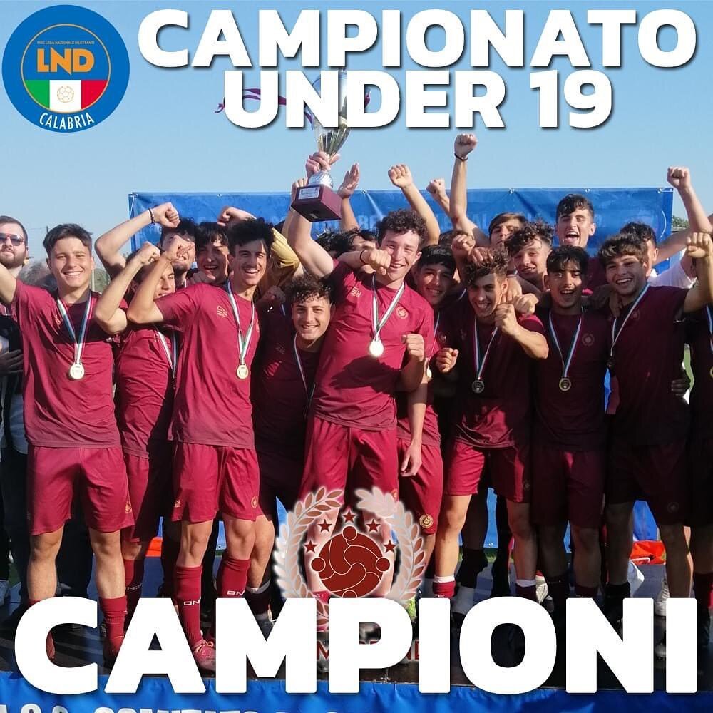 We ARE the CHAMPIONS!!!! 🥇🏆 #morroneU19