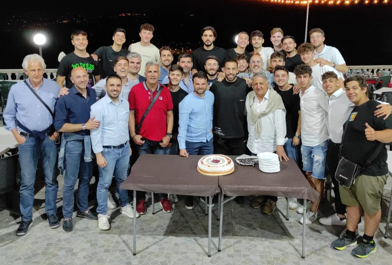 La Morrone scioglie le righe. La prima squadra ai saluti di fine anno