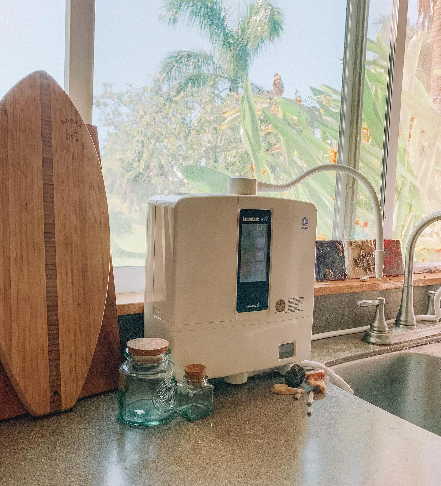 5 things you might not know about the Kangen K8⚡️⁣
⁣
💧it produces 𝘮𝘦𝘥𝘪𝘤𝘢𝘭-𝘨𝘳𝘢𝘥𝘦 𝘸𝘢𝘵𝘦𝘳! &amp; it&rsquo;s the only medical-grade ionizer on the market⁣
⁣
💧let&rsquo;s talk about how 𝘦𝘭𝘦𝘤𝘵𝘳𝘰𝘭𝘺𝘴𝘪𝘴 works &amp; why it&rsquo;s